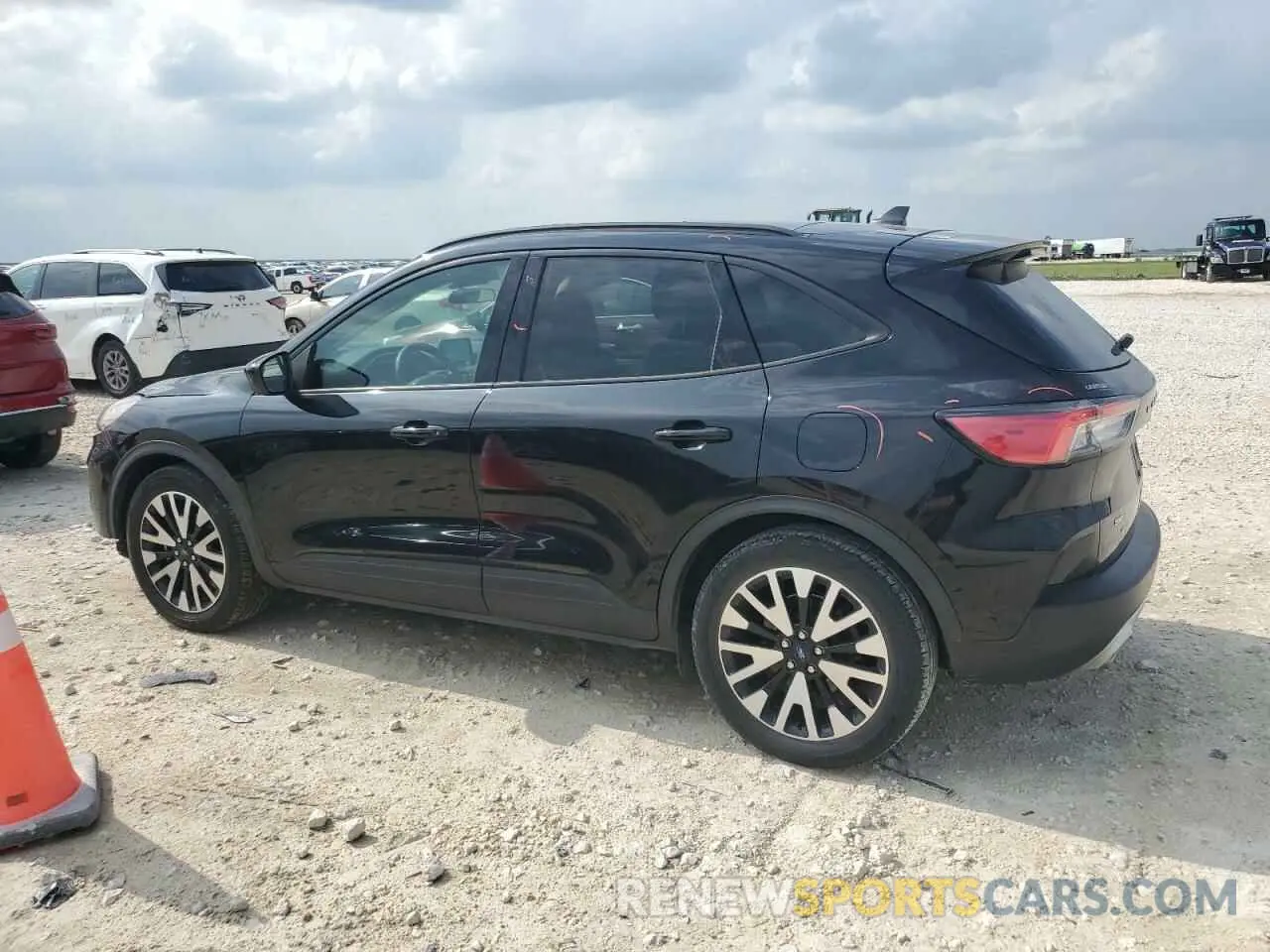 2 Photograph of a damaged car 1FMCU0BZ5LUB81201 FORD ESCAPE 2020