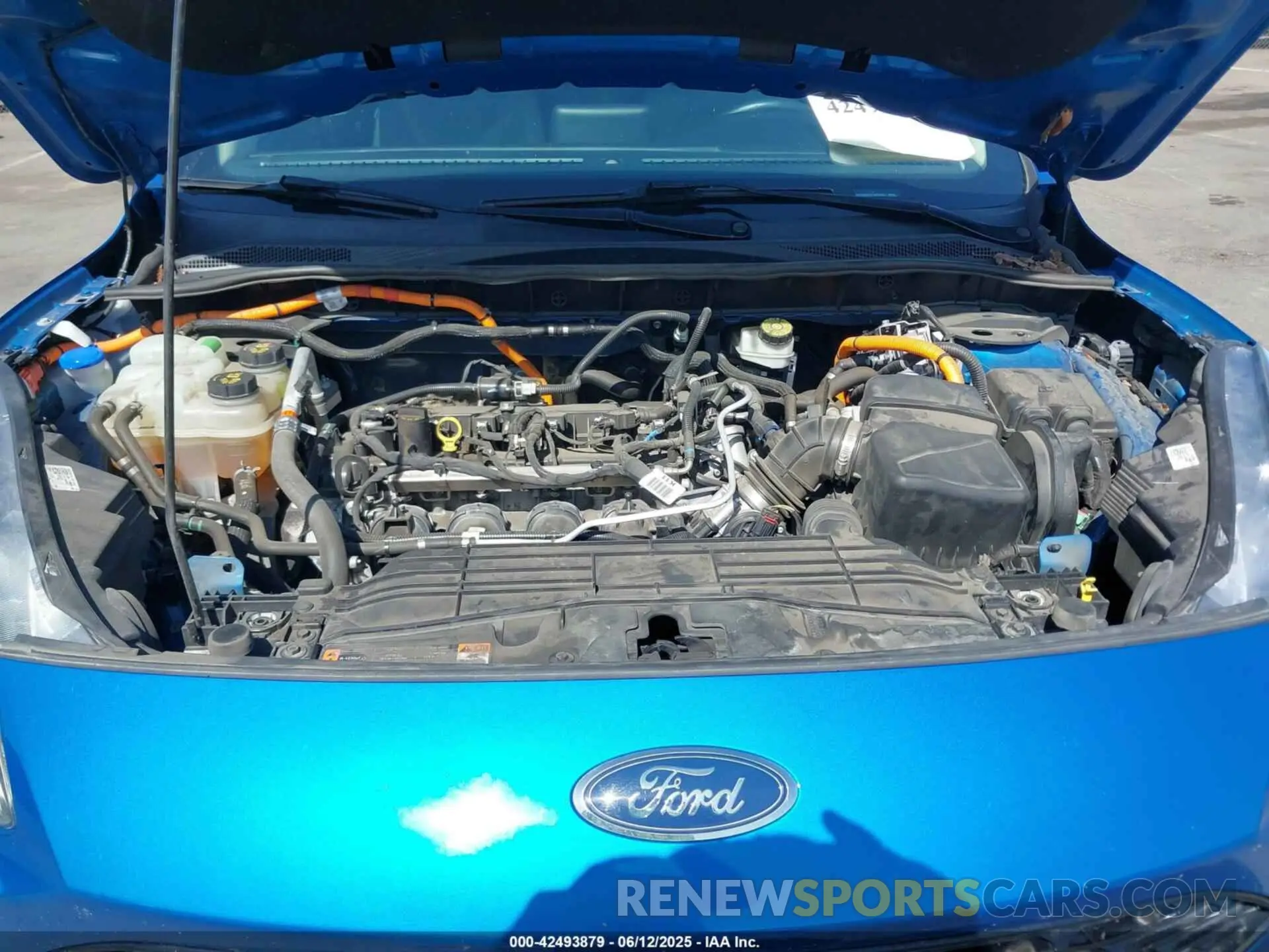 10 Photograph of a damaged car 1FMCU0BZ5LUC51957 FORD ESCAPE 2020