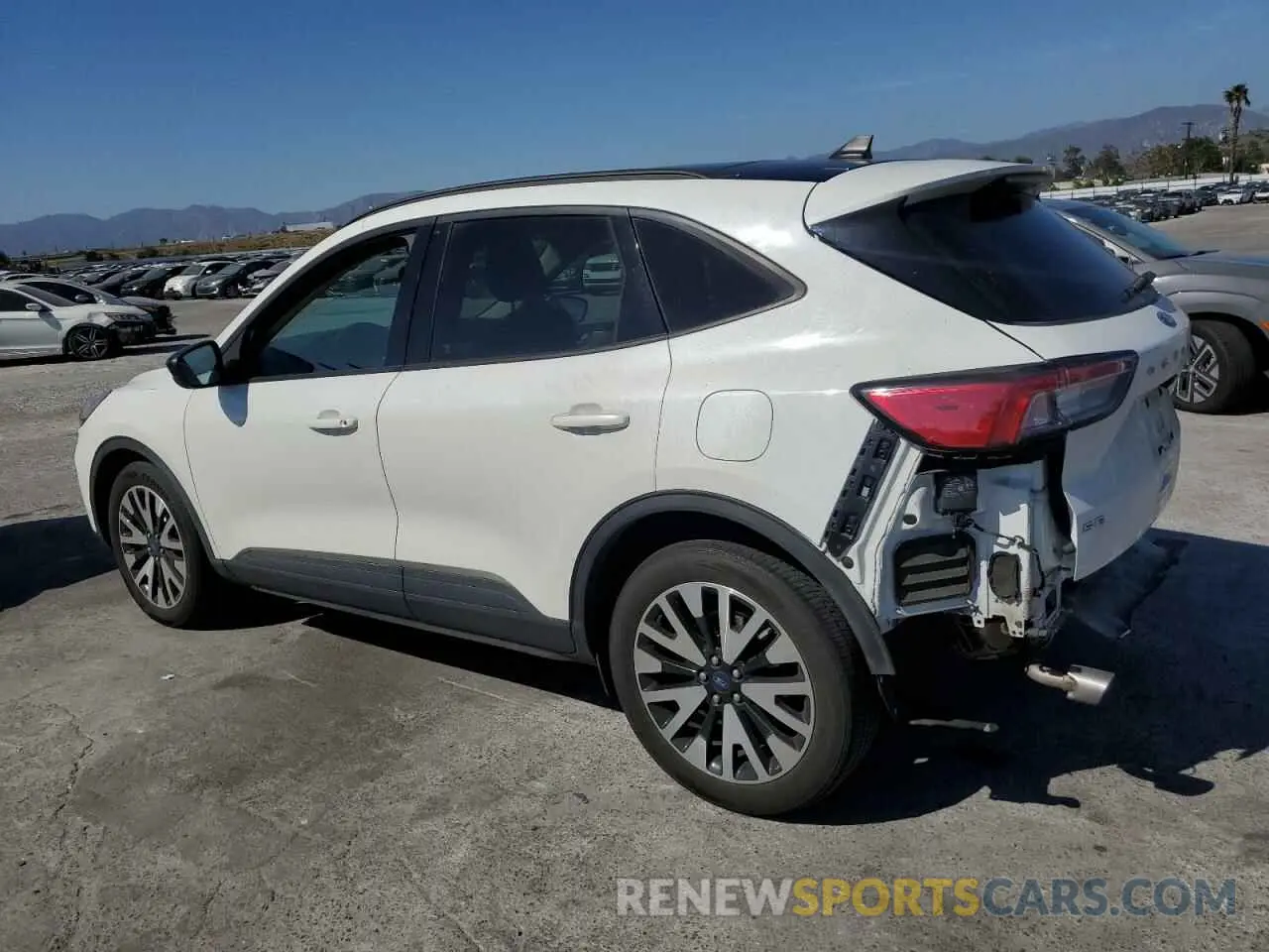 2 Photograph of a damaged car 1FMCU0BZ7LUB86044 FORD ESCAPE 2020