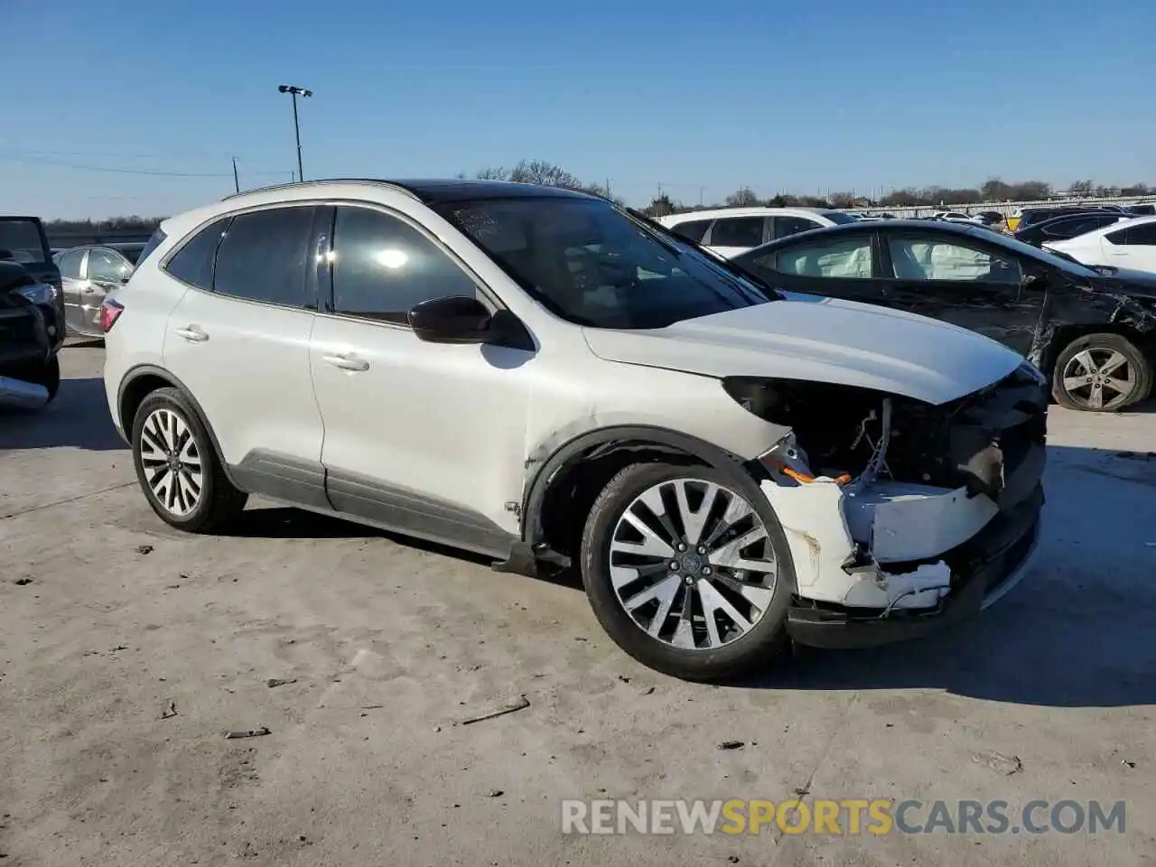 4 Photograph of a damaged car 1FMCU0BZ8LUA83893 FORD ESCAPE 2020