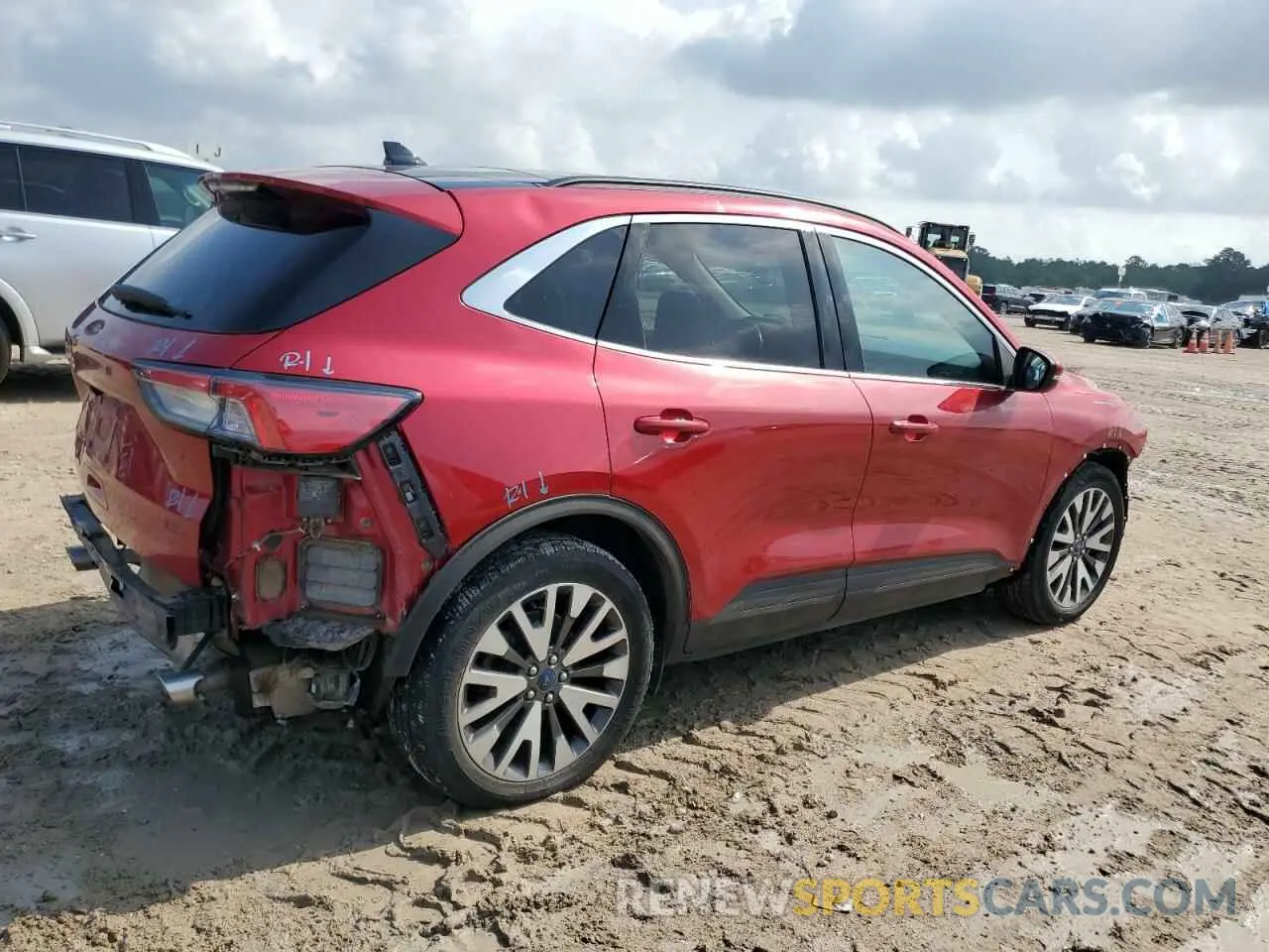 3 Photograph of a damaged car 1FMCU0DZ1LUA75325 FORD ESCAPE 2020