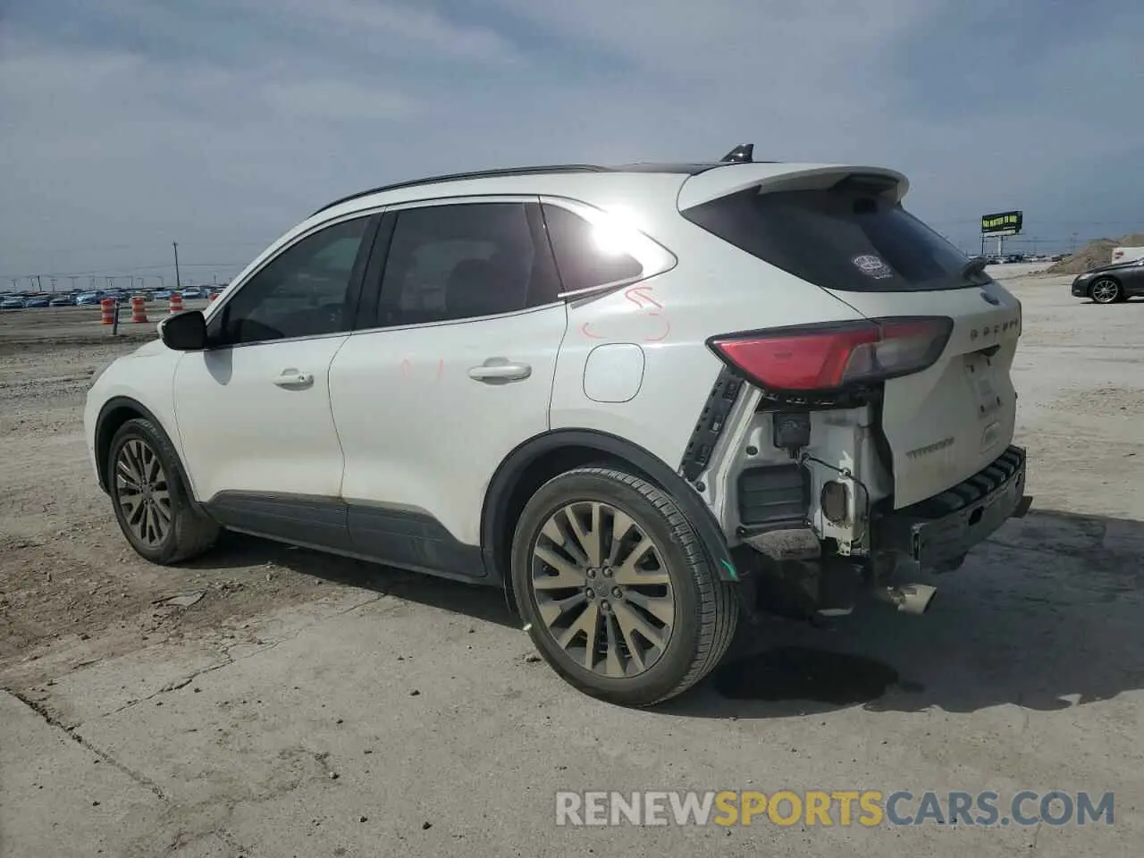 2 Photograph of a damaged car 1FMCU0DZ3LUA10153 FORD ESCAPE 2020