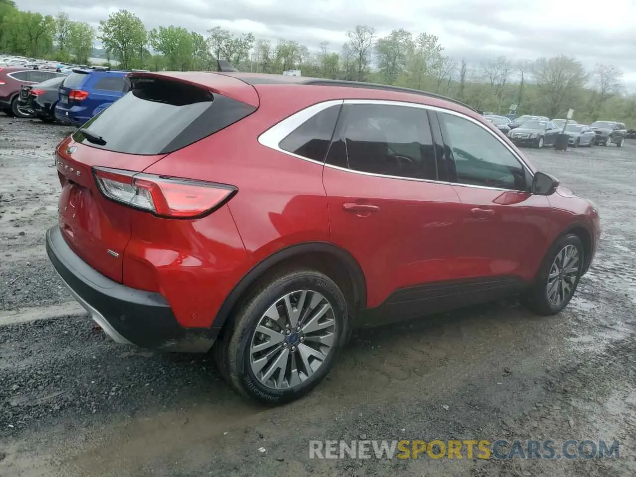 3 Photograph of a damaged car 1FMCU0DZ3LUC05041 FORD ESCAPE 2020
