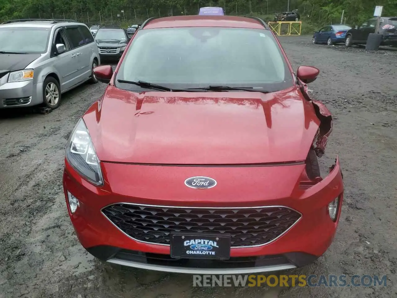 5 Photograph of a damaged car 1FMCU0DZ3LUC05041 FORD ESCAPE 2020