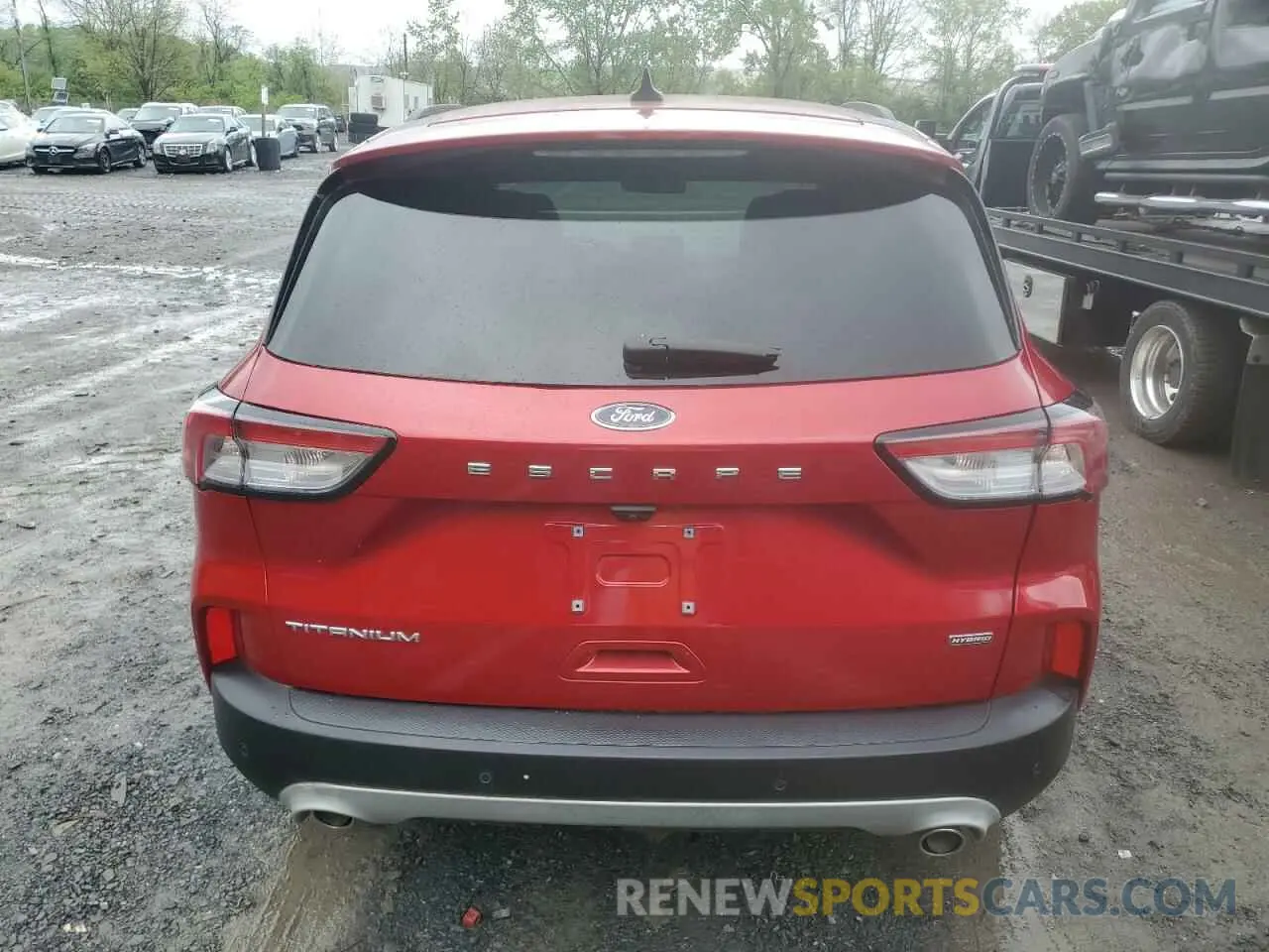 6 Photograph of a damaged car 1FMCU0DZ3LUC05041 FORD ESCAPE 2020