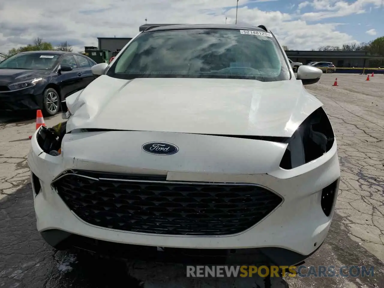 5 Photograph of a damaged car 1FMCU0DZ5LUB12442 FORD ESCAPE 2020