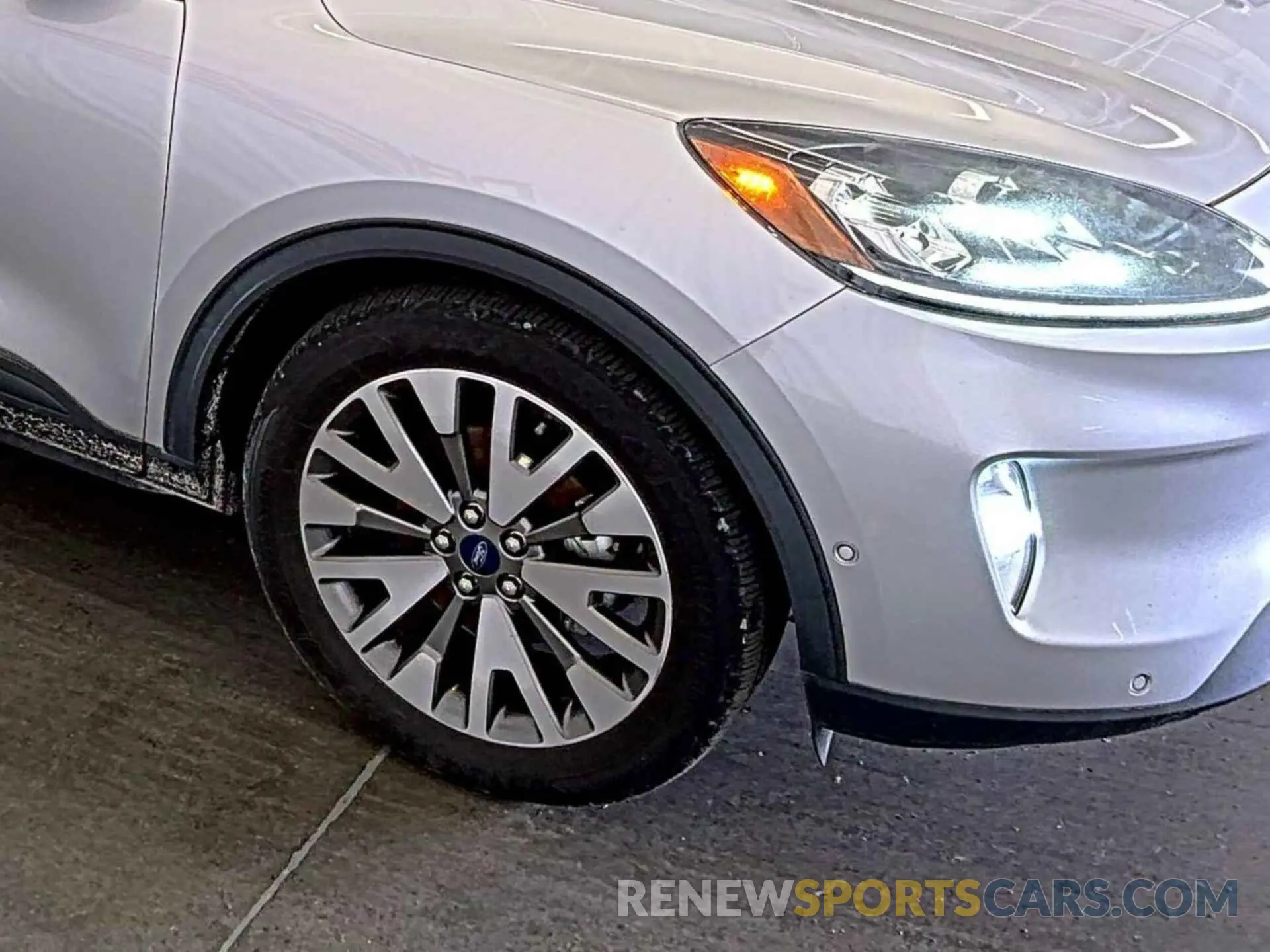 1 Photograph of a damaged car 1FMCU0DZ7LUB85151 FORD ESCAPE 2020