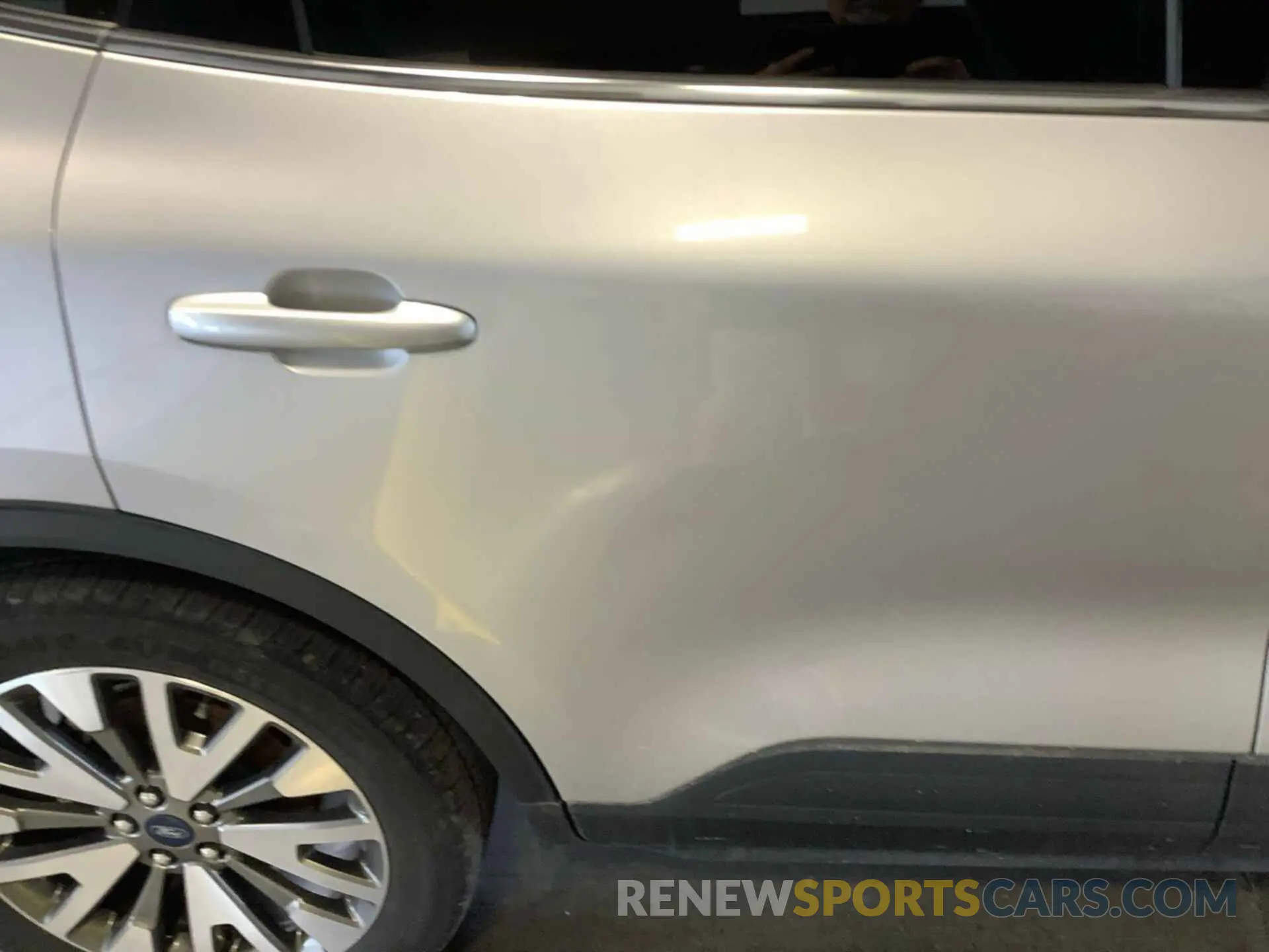 8 Photograph of a damaged car 1FMCU0DZ7LUB85151 FORD ESCAPE 2020