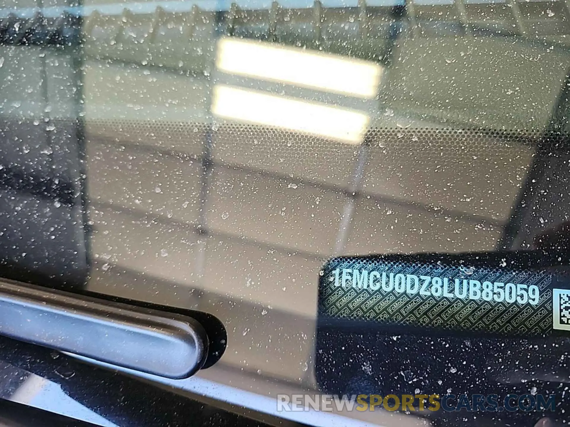 13 Photograph of a damaged car 1FMCU0DZ8LUB85059 FORD ESCAPE 2020