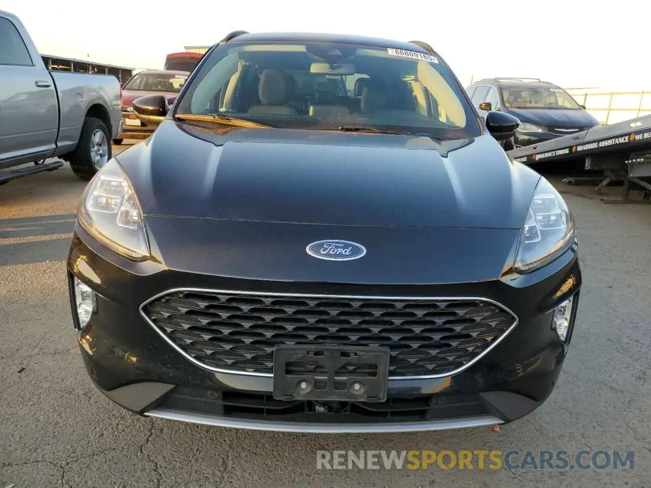 5 Photograph of a damaged car 1FMCU0DZ9LUC51666 FORD ESCAPE 2020