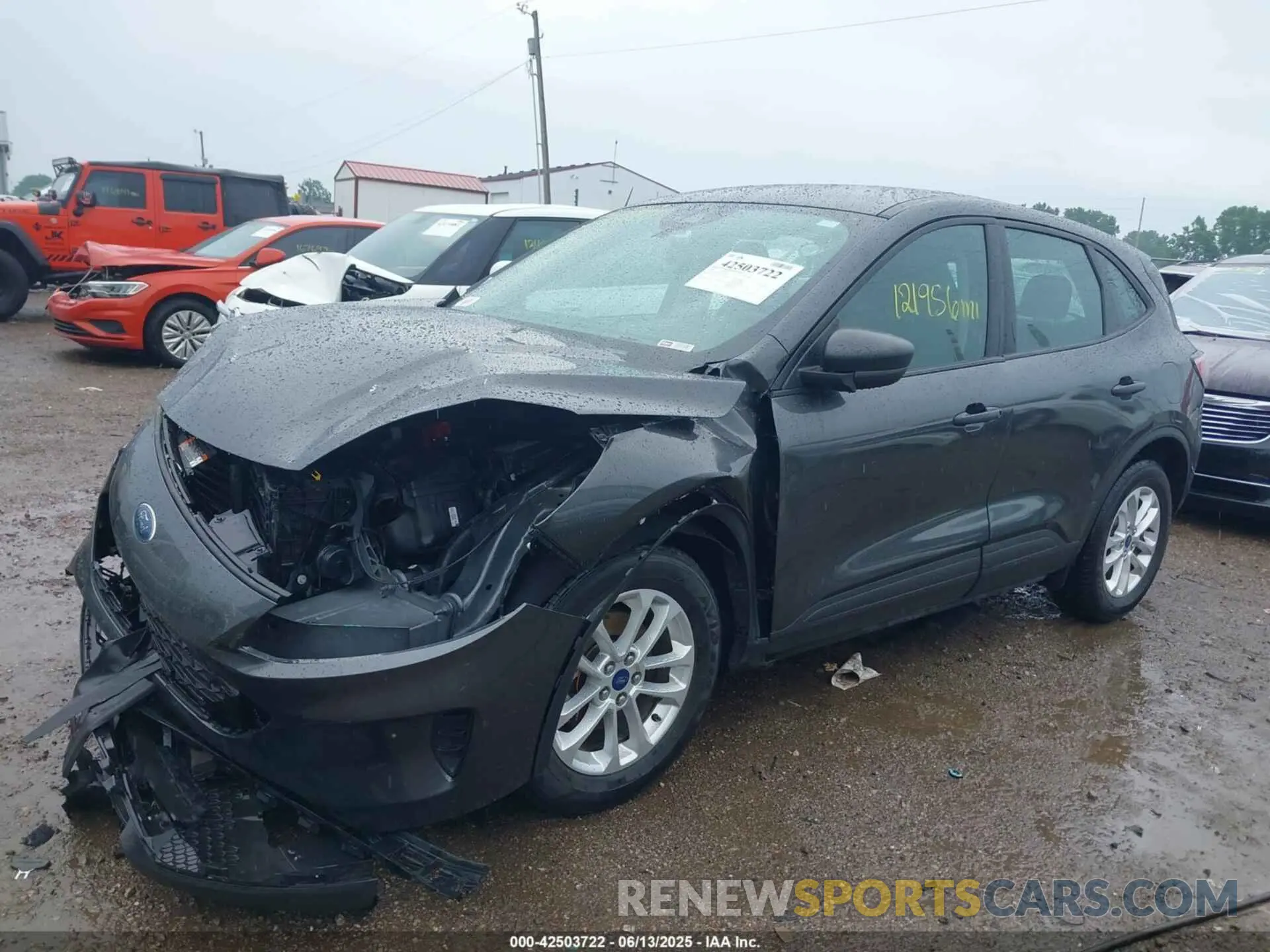 6 Photograph of a damaged car 1FMCU0F60LUA28760 FORD ESCAPE 2020