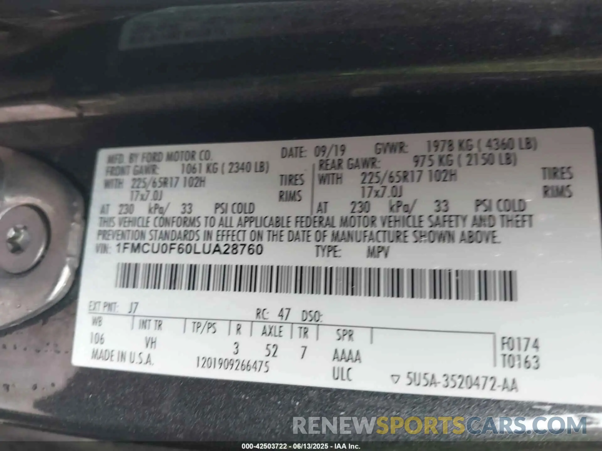 9 Photograph of a damaged car 1FMCU0F60LUA28760 FORD ESCAPE 2020