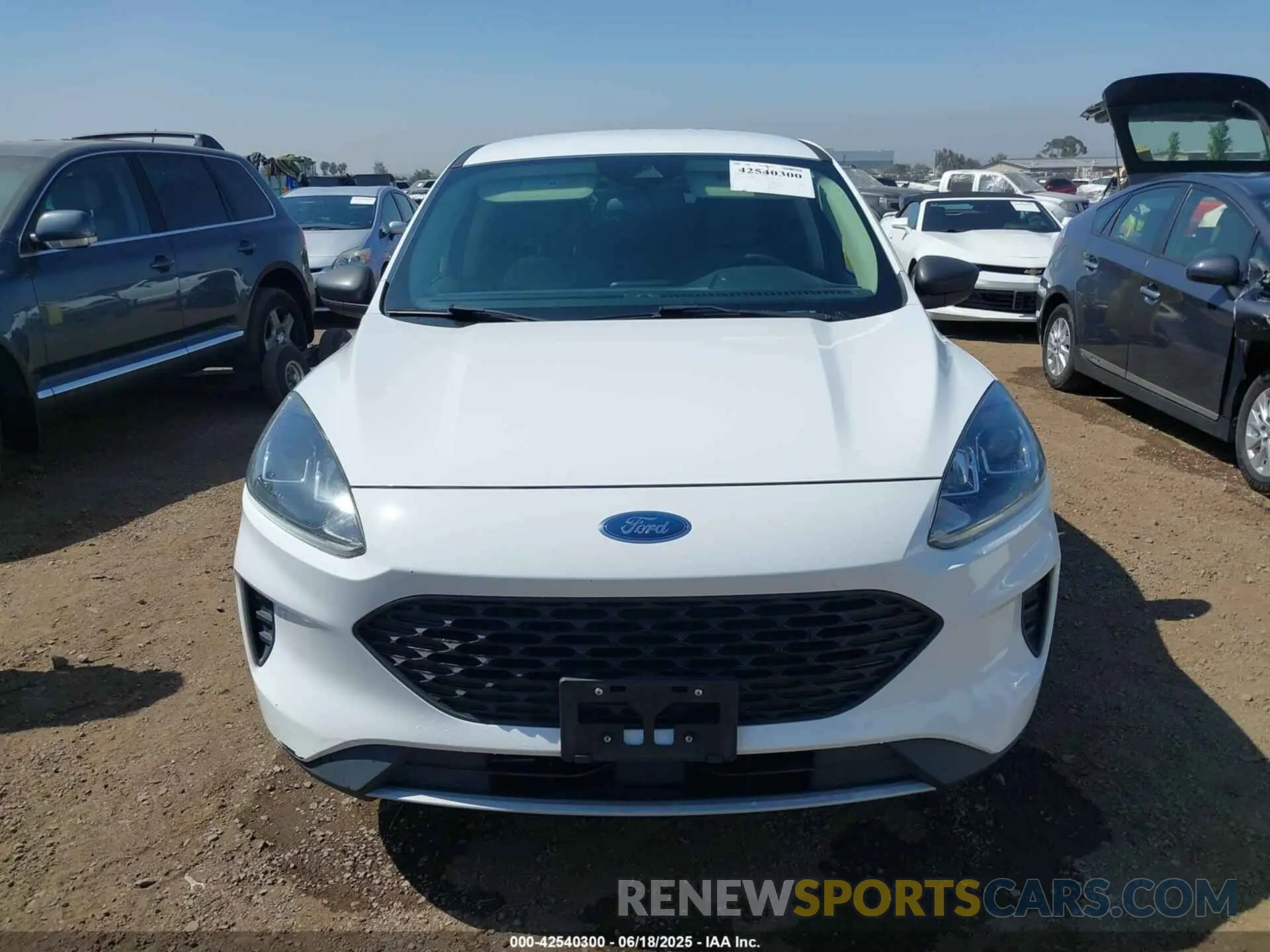 12 Photograph of a damaged car 1FMCU0F60LUA84424 FORD ESCAPE 2020