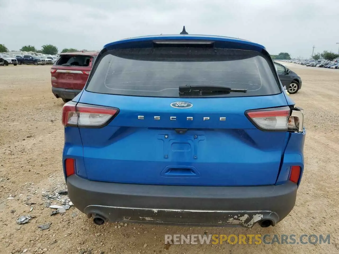 6 Photograph of a damaged car 1FMCU0F60LUC29364 FORD ESCAPE 2020