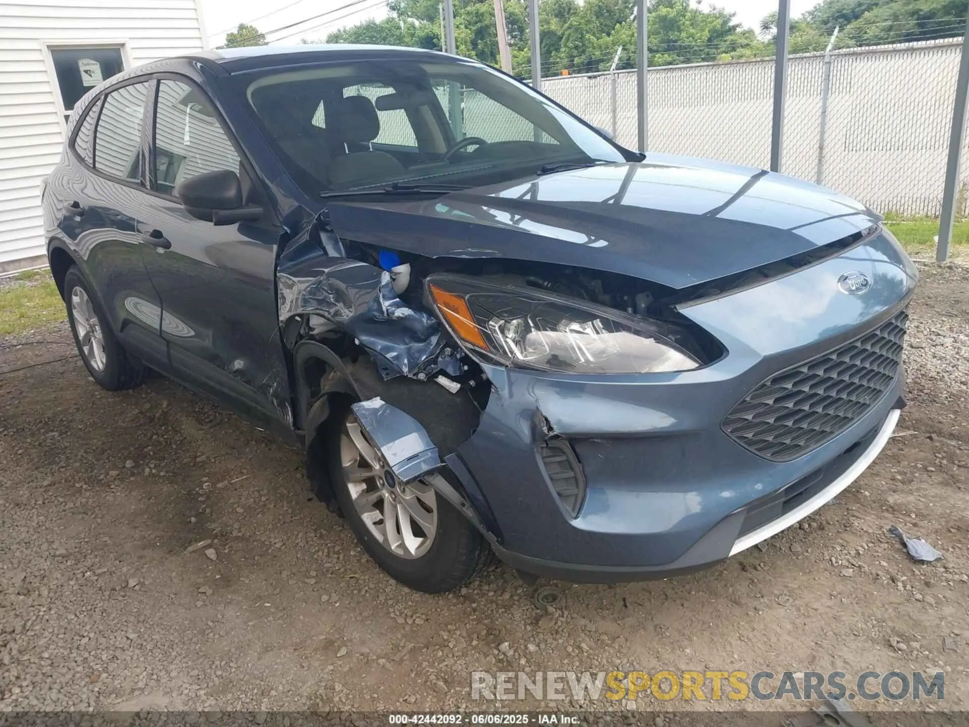 1 Photograph of a damaged car 1FMCU0F61LUC62065 FORD ESCAPE 2020