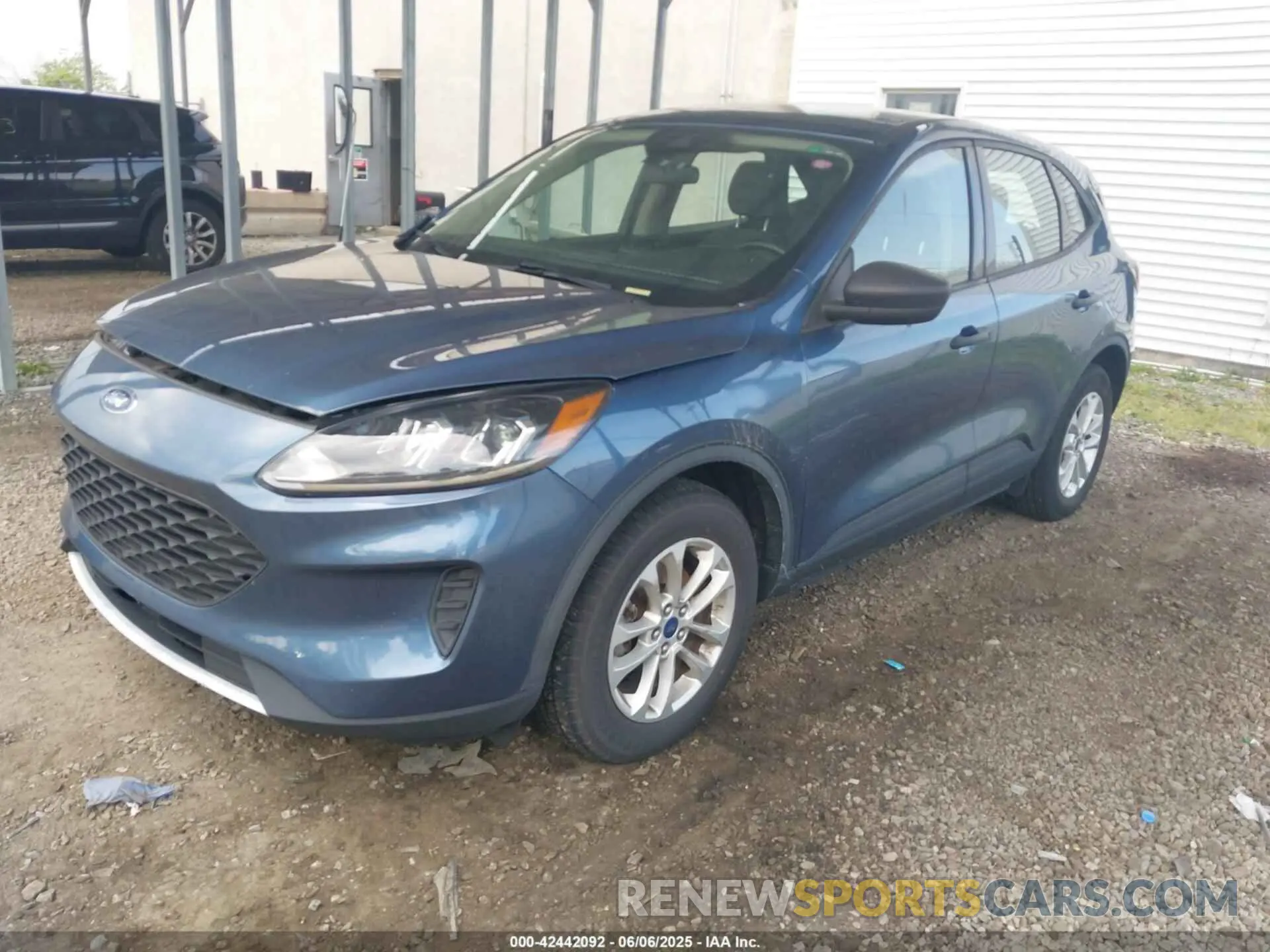 2 Photograph of a damaged car 1FMCU0F61LUC62065 FORD ESCAPE 2020
