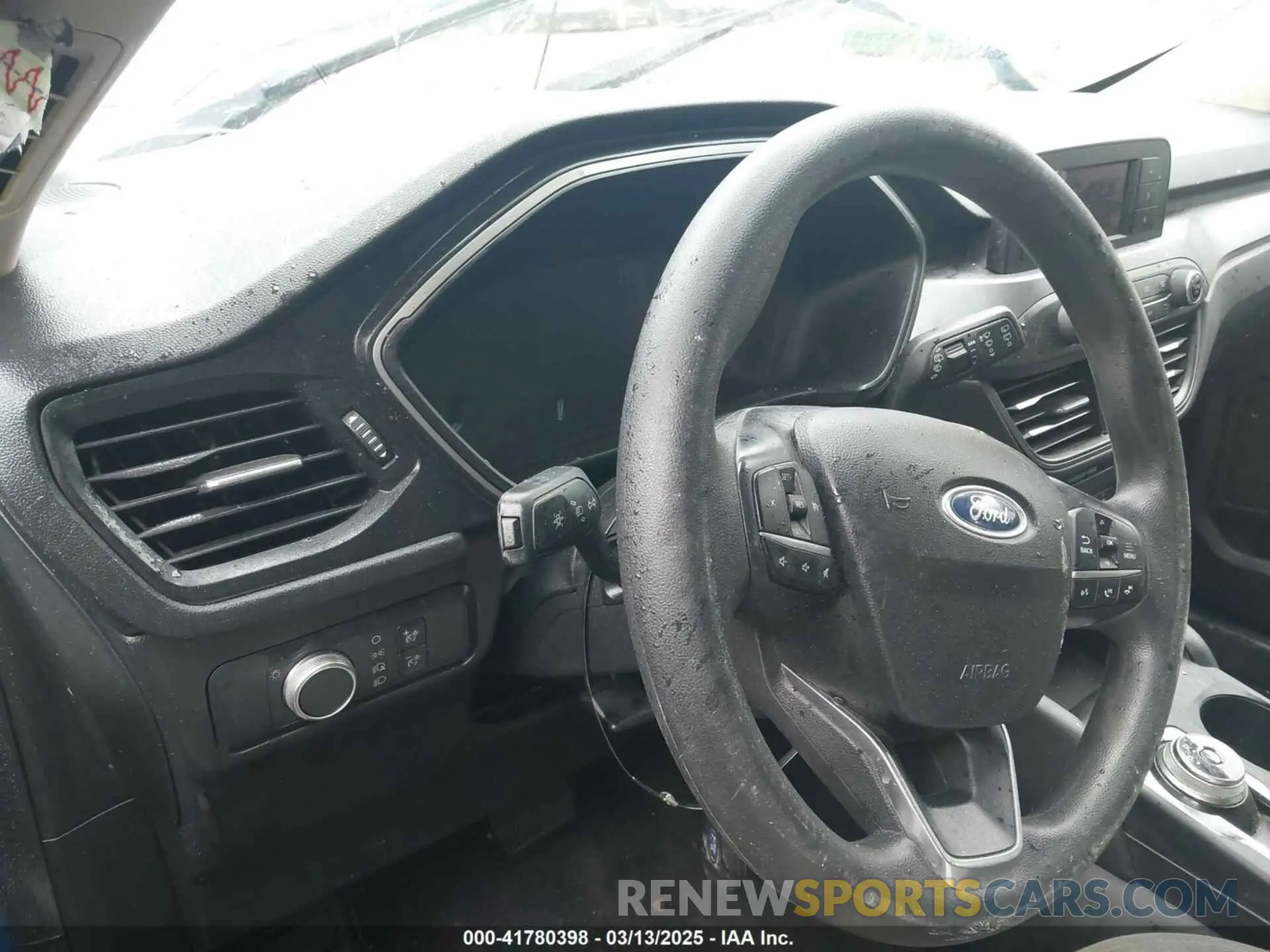 7 Photograph of a damaged car 1FMCU0F62LUA25049 FORD ESCAPE 2020