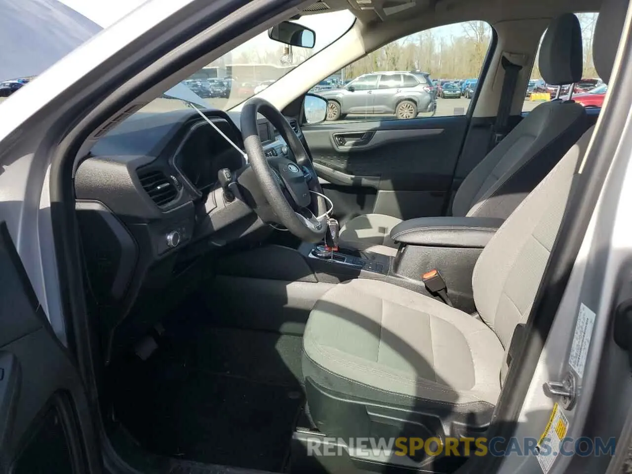 7 Photograph of a damaged car 1FMCU0F62LUA36908 FORD ESCAPE 2020