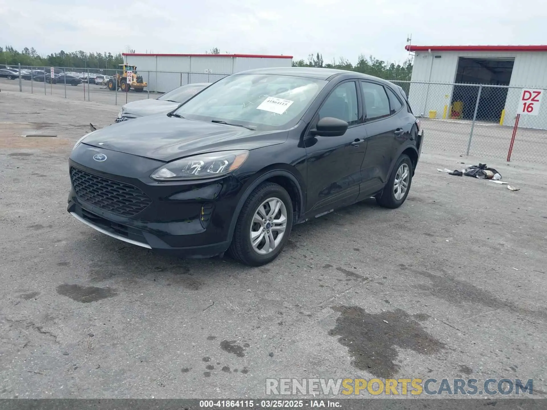 2 Photograph of a damaged car 1FMCU0F62LUB39164 FORD ESCAPE 2020