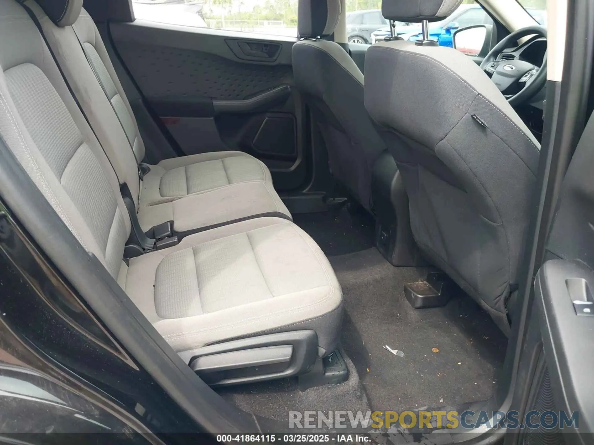 8 Photograph of a damaged car 1FMCU0F62LUB39164 FORD ESCAPE 2020