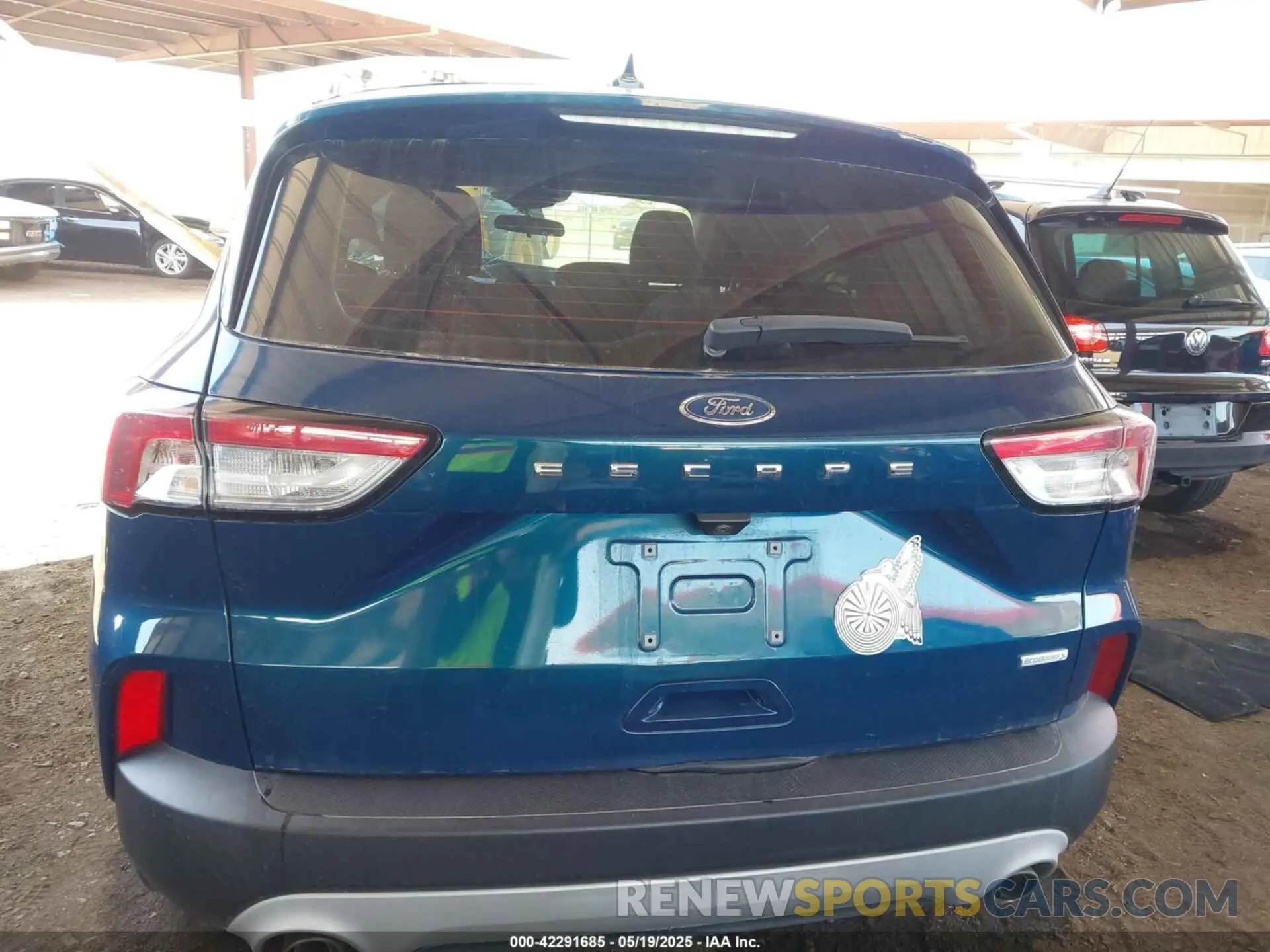 16 Photograph of a damaged car 1FMCU0F63LUA57573 FORD ESCAPE 2020