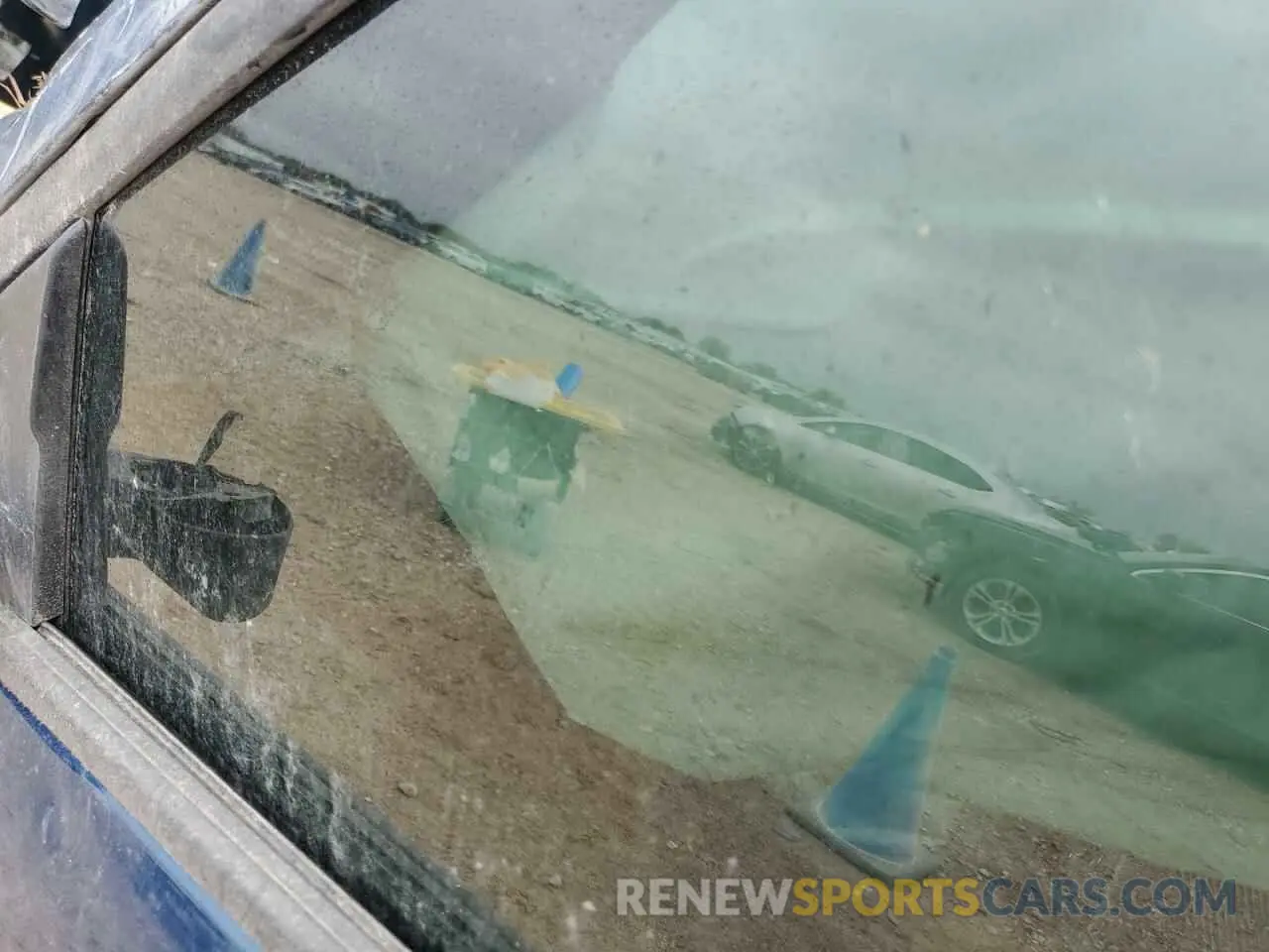 9 Photograph of a damaged car 1FMCU0F63LUB66342 FORD ESCAPE 2020