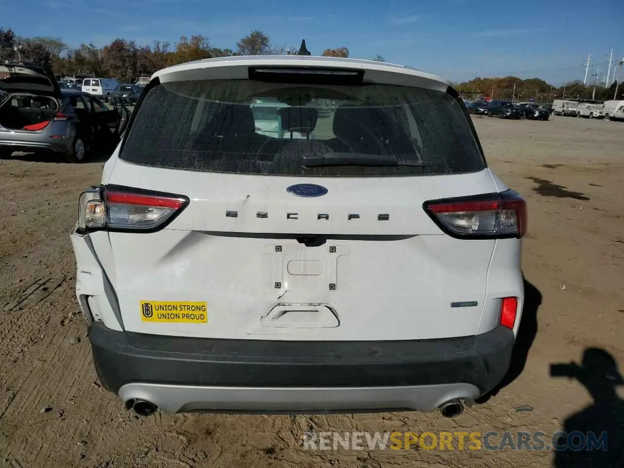 6 Photograph of a damaged car 1FMCU0F64LUB58704 FORD ESCAPE 2020