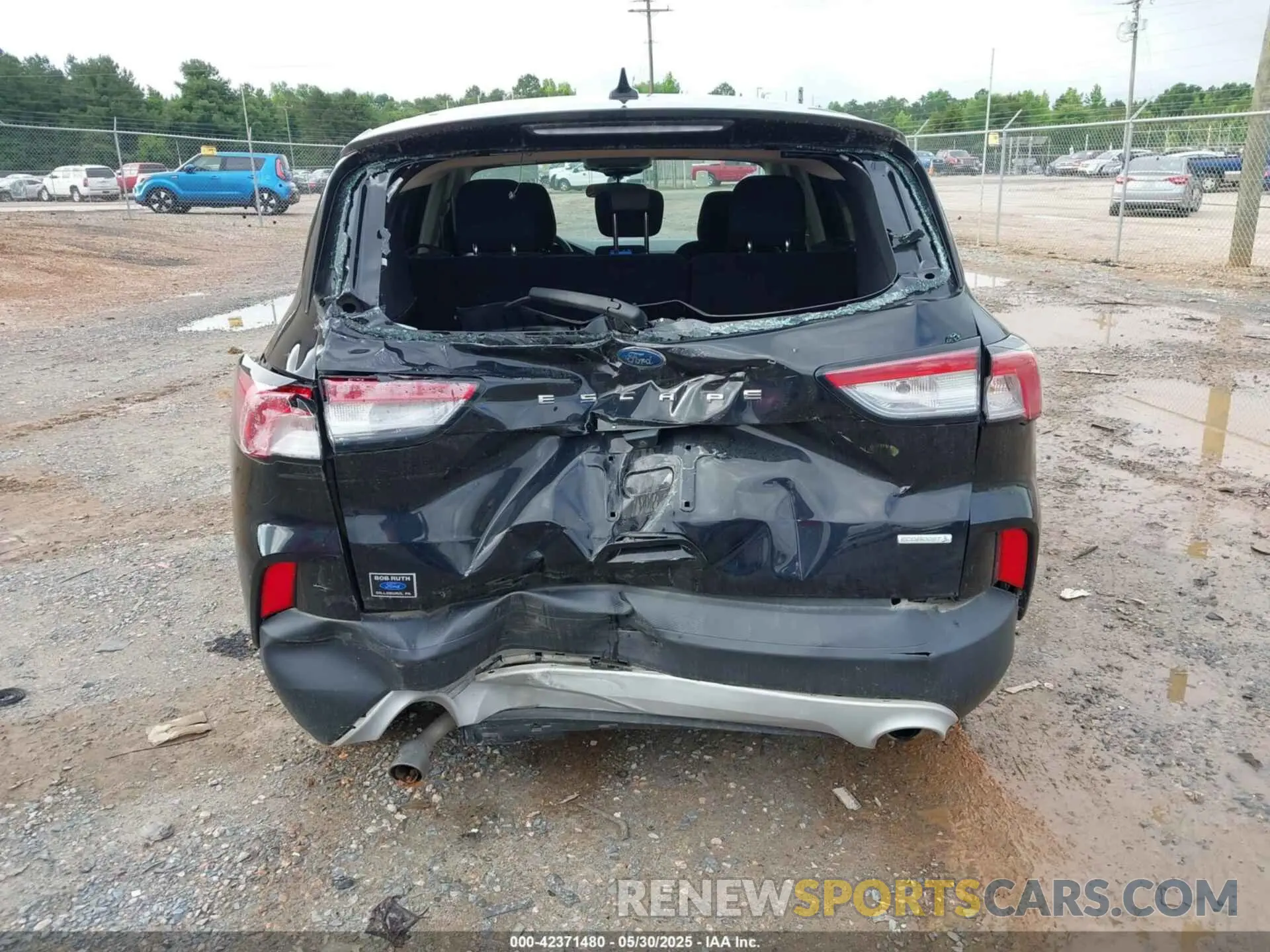 16 Photograph of a damaged car 1FMCU0F65LUA21111 FORD ESCAPE 2020