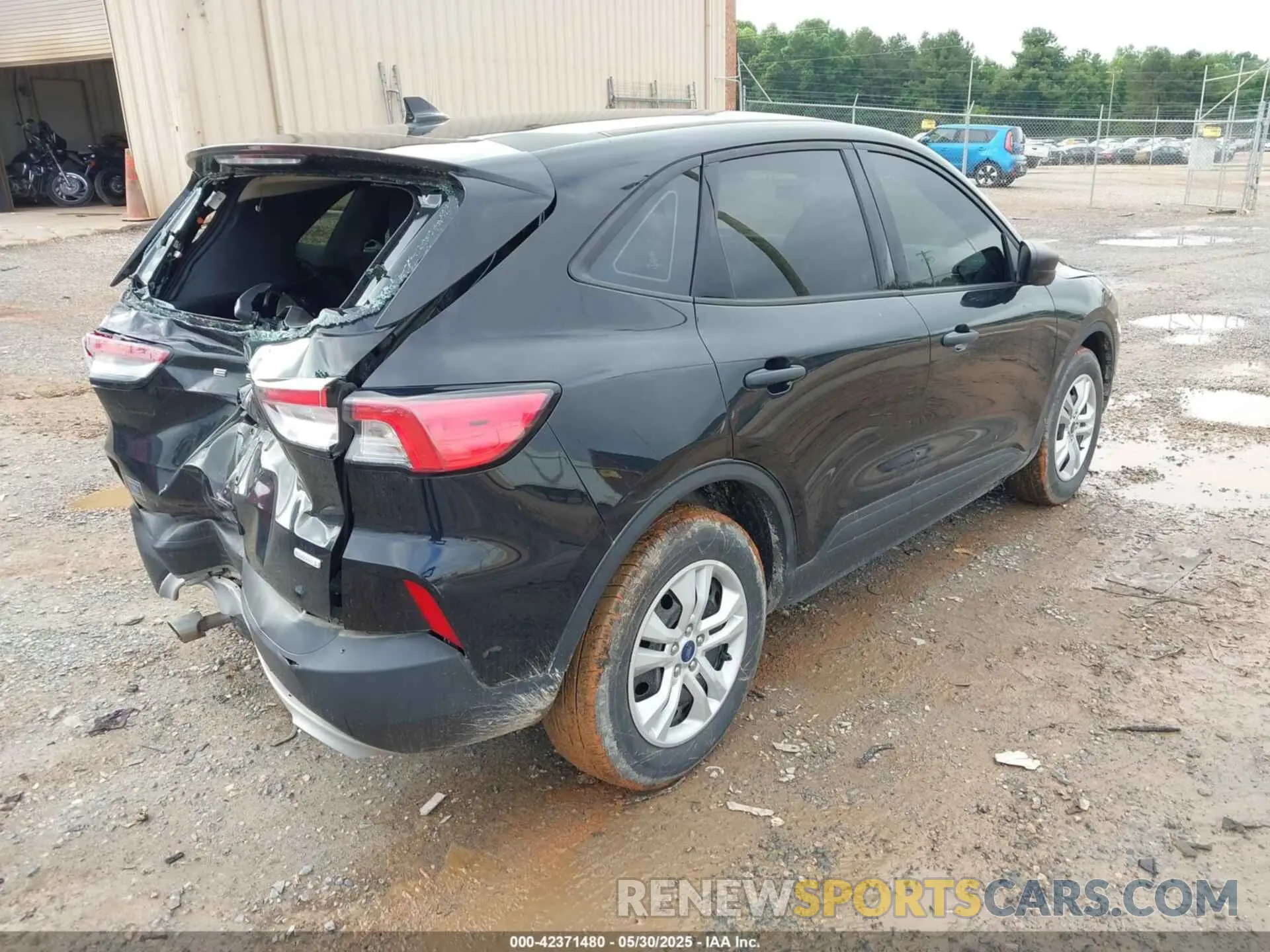 4 Photograph of a damaged car 1FMCU0F65LUA21111 FORD ESCAPE 2020
