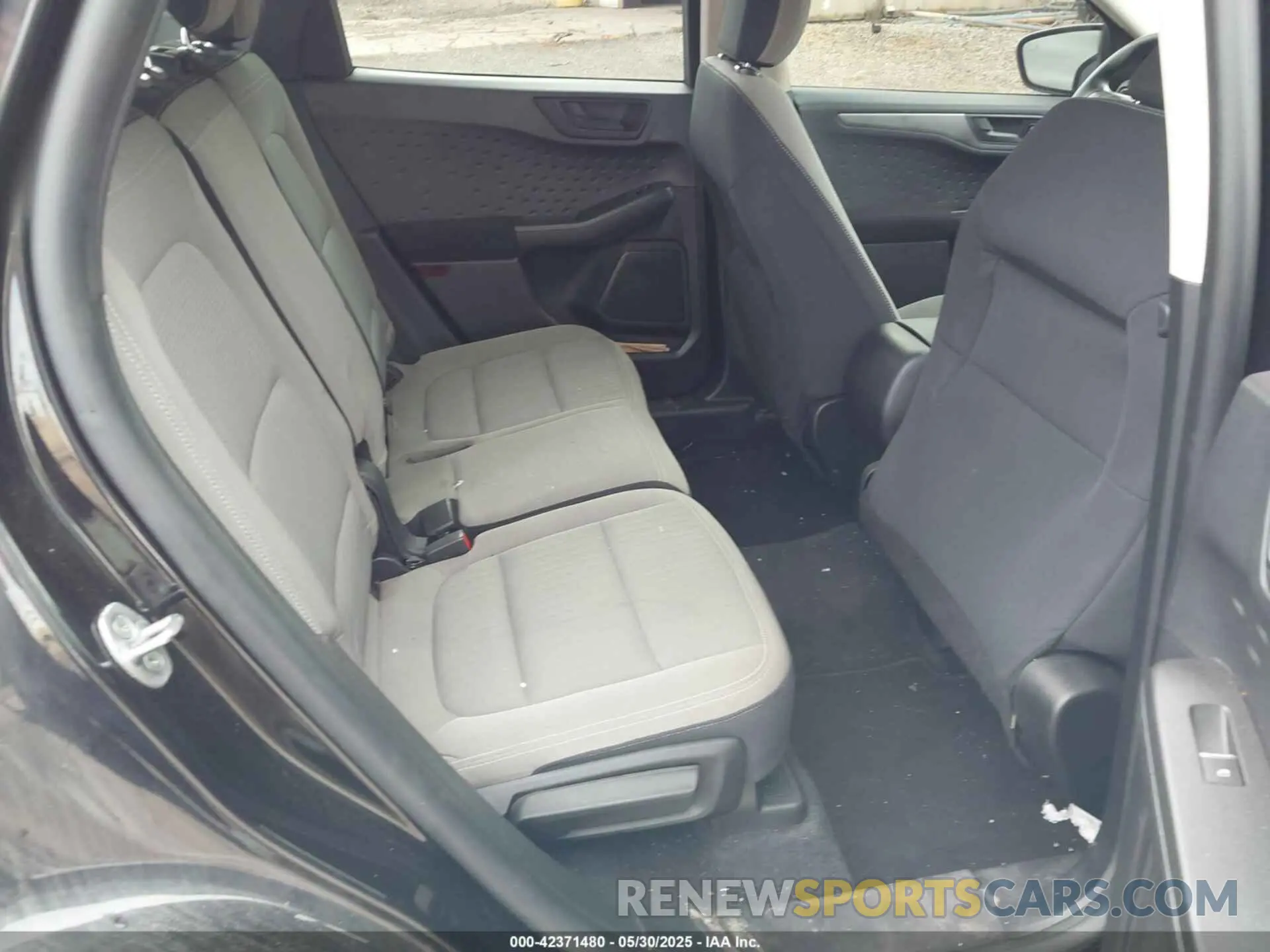 8 Photograph of a damaged car 1FMCU0F65LUA21111 FORD ESCAPE 2020