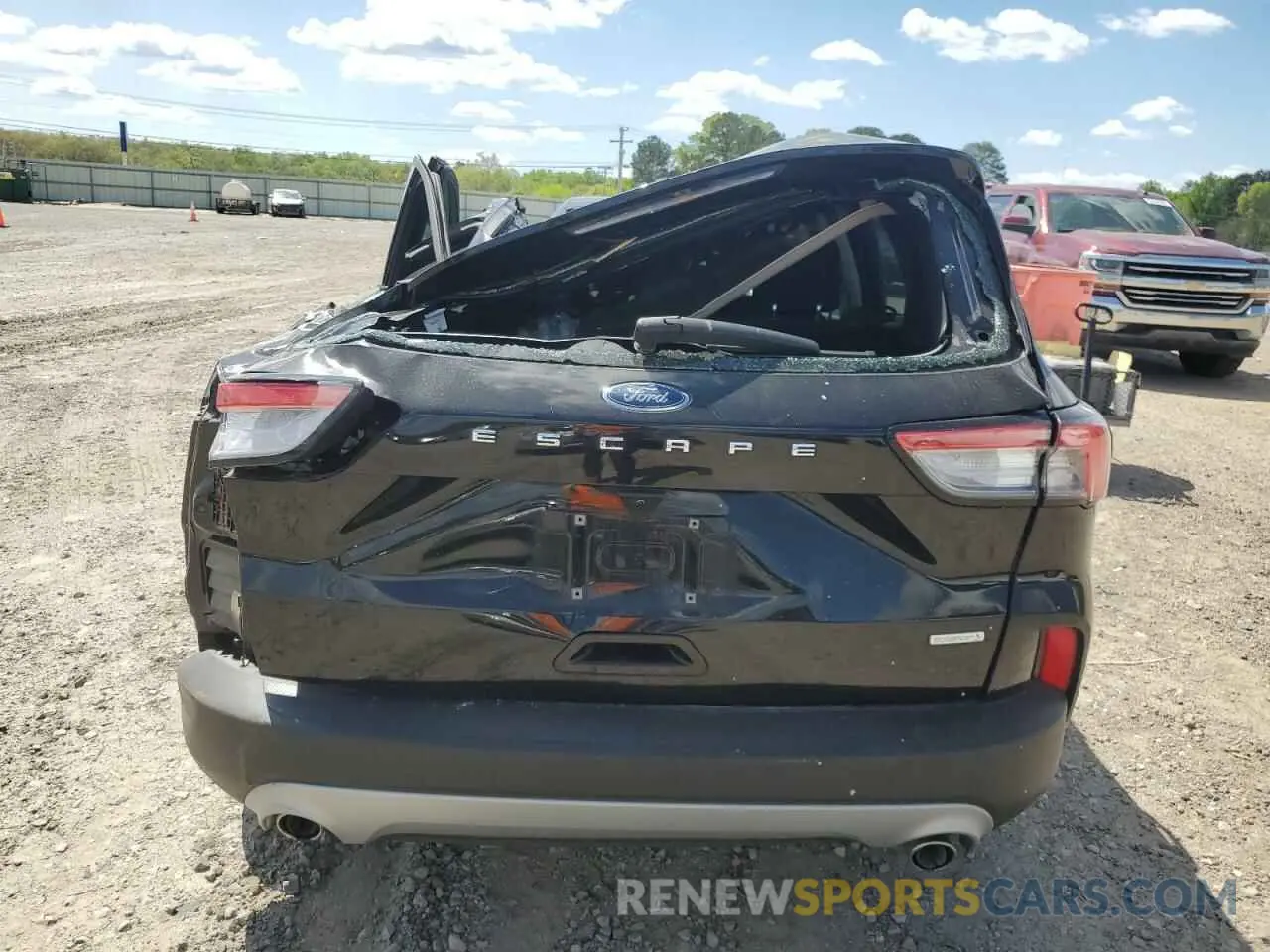 6 Photograph of a damaged car 1FMCU0F65LUB96975 FORD ESCAPE 2020