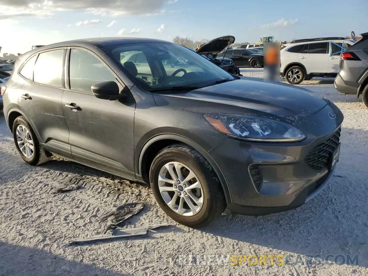 4 Photograph of a damaged car 1FMCU0F65LUC54891 FORD ESCAPE 2020