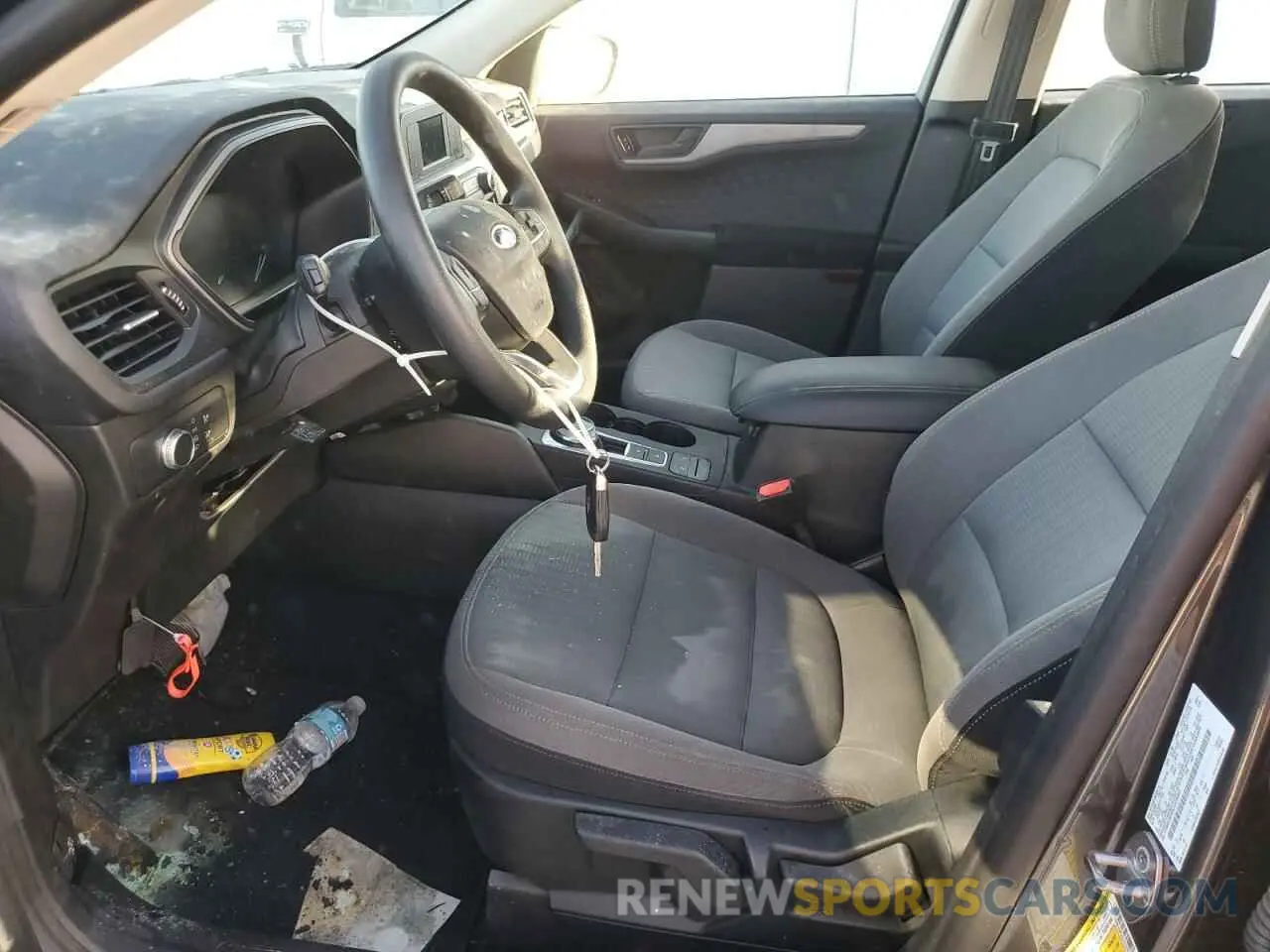7 Photograph of a damaged car 1FMCU0F65LUC54891 FORD ESCAPE 2020