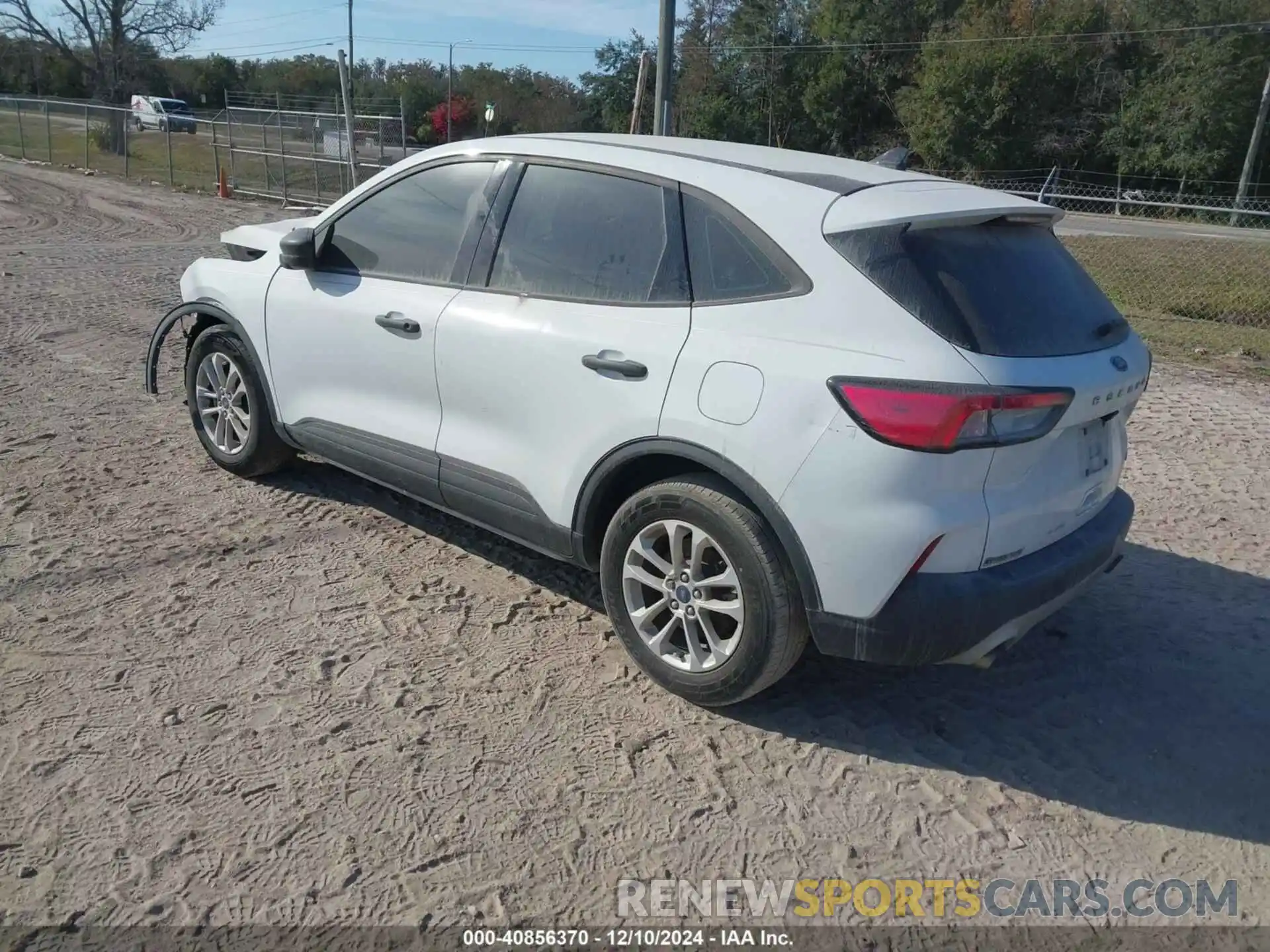 3 Photograph of a damaged car 1FMCU0F67LUA06013 FORD ESCAPE 2020