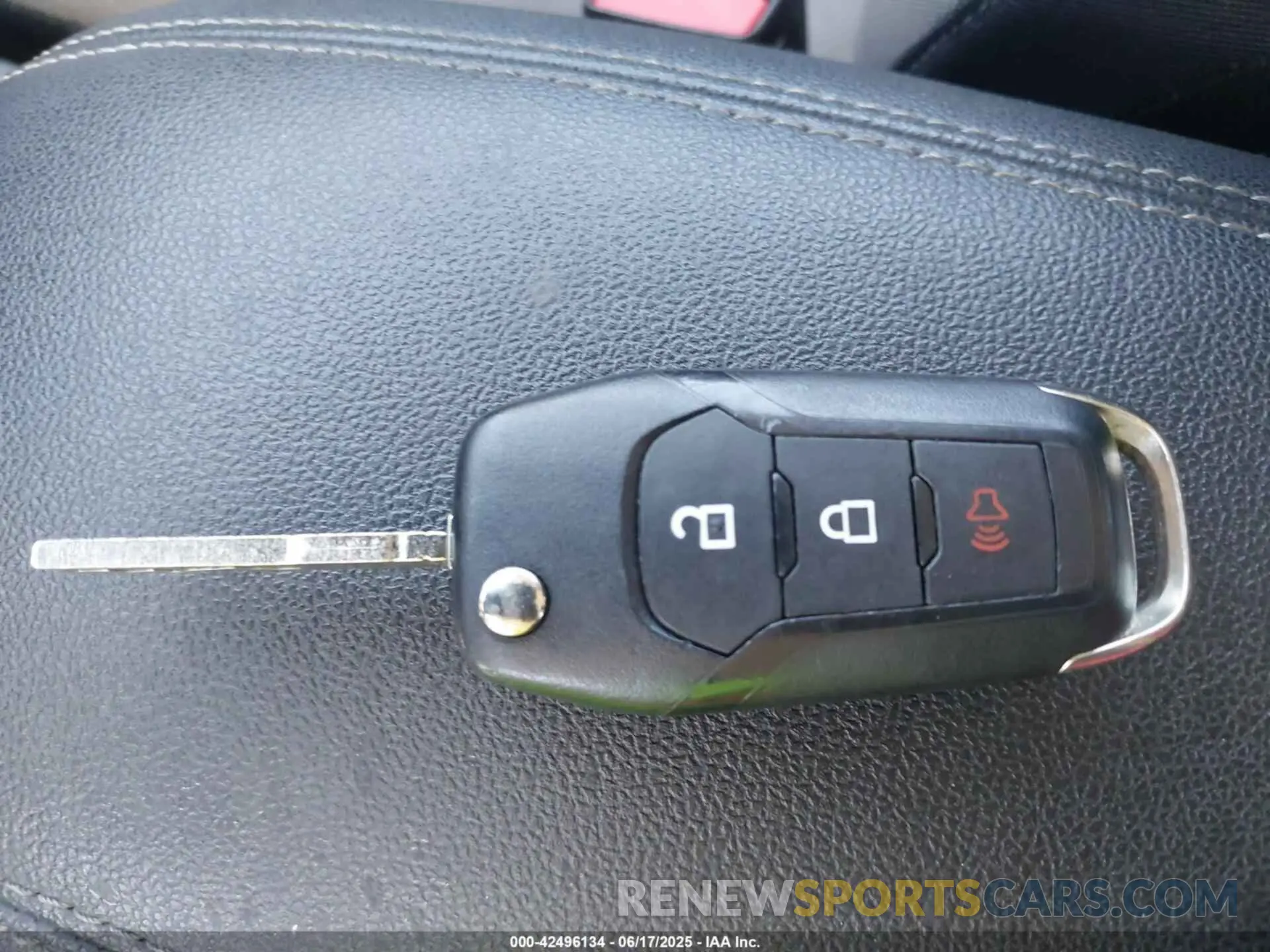 11 Photograph of a damaged car 1FMCU0F67LUA41019 FORD ESCAPE 2020