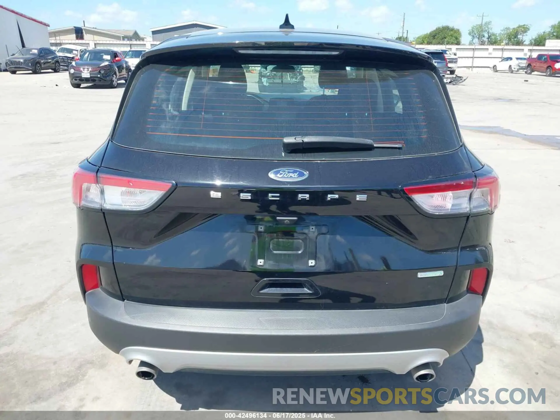 17 Photograph of a damaged car 1FMCU0F67LUA41019 FORD ESCAPE 2020