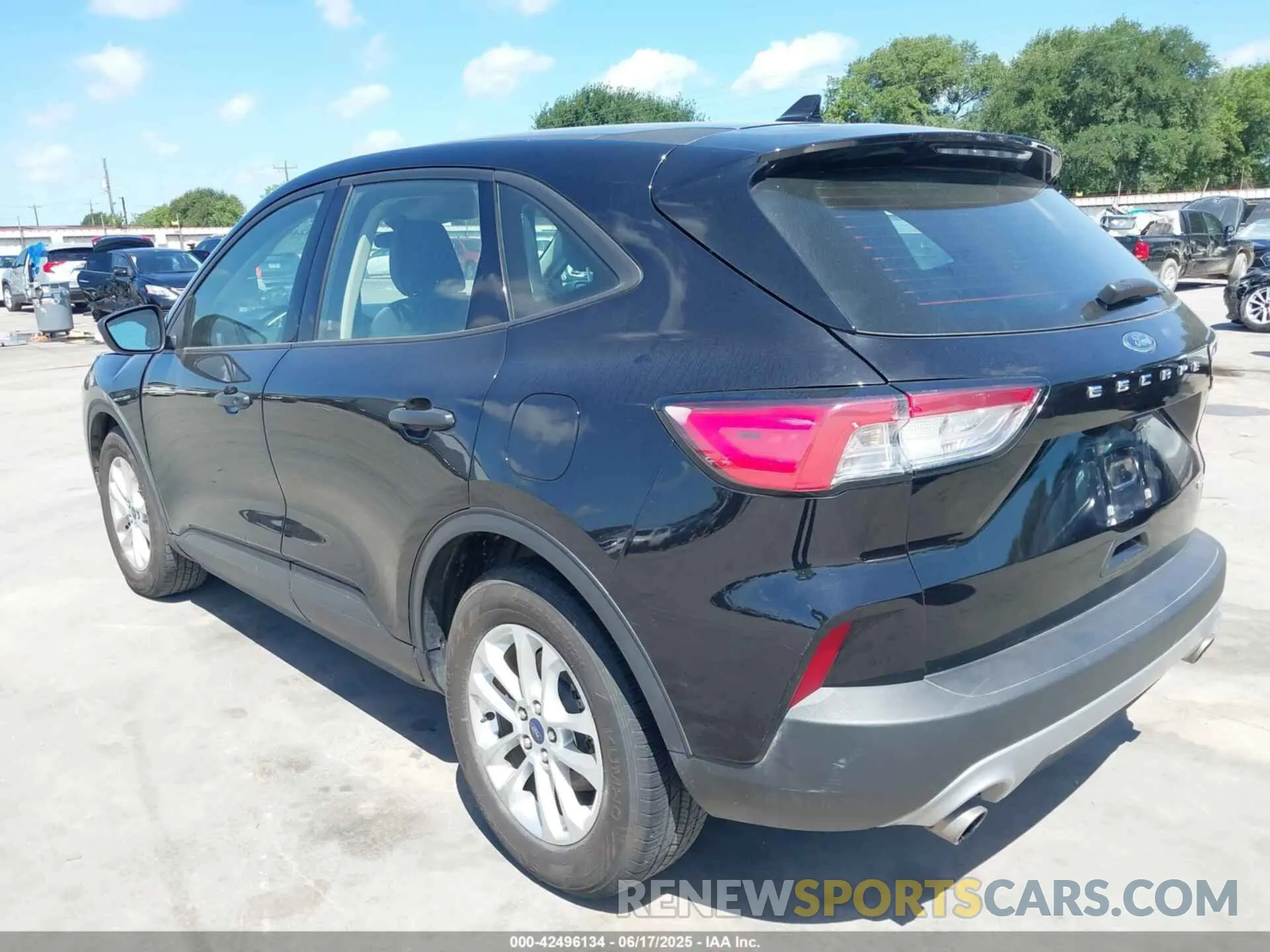 3 Photograph of a damaged car 1FMCU0F67LUA41019 FORD ESCAPE 2020