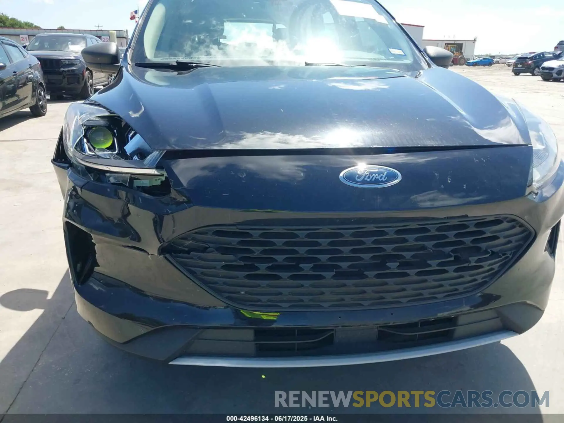6 Photograph of a damaged car 1FMCU0F67LUA41019 FORD ESCAPE 2020