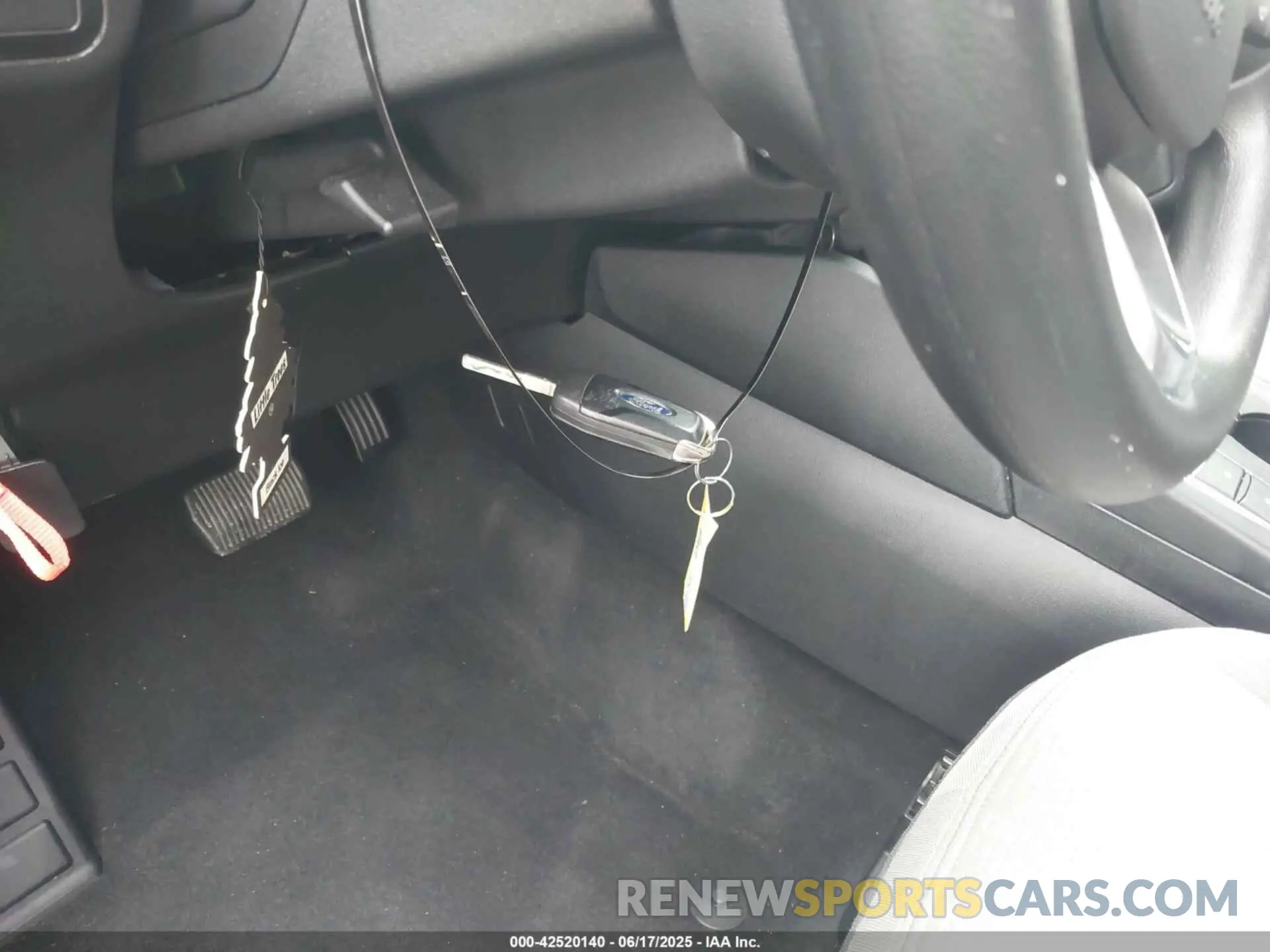 11 Photograph of a damaged car 1FMCU0F67LUA48486 FORD ESCAPE 2020