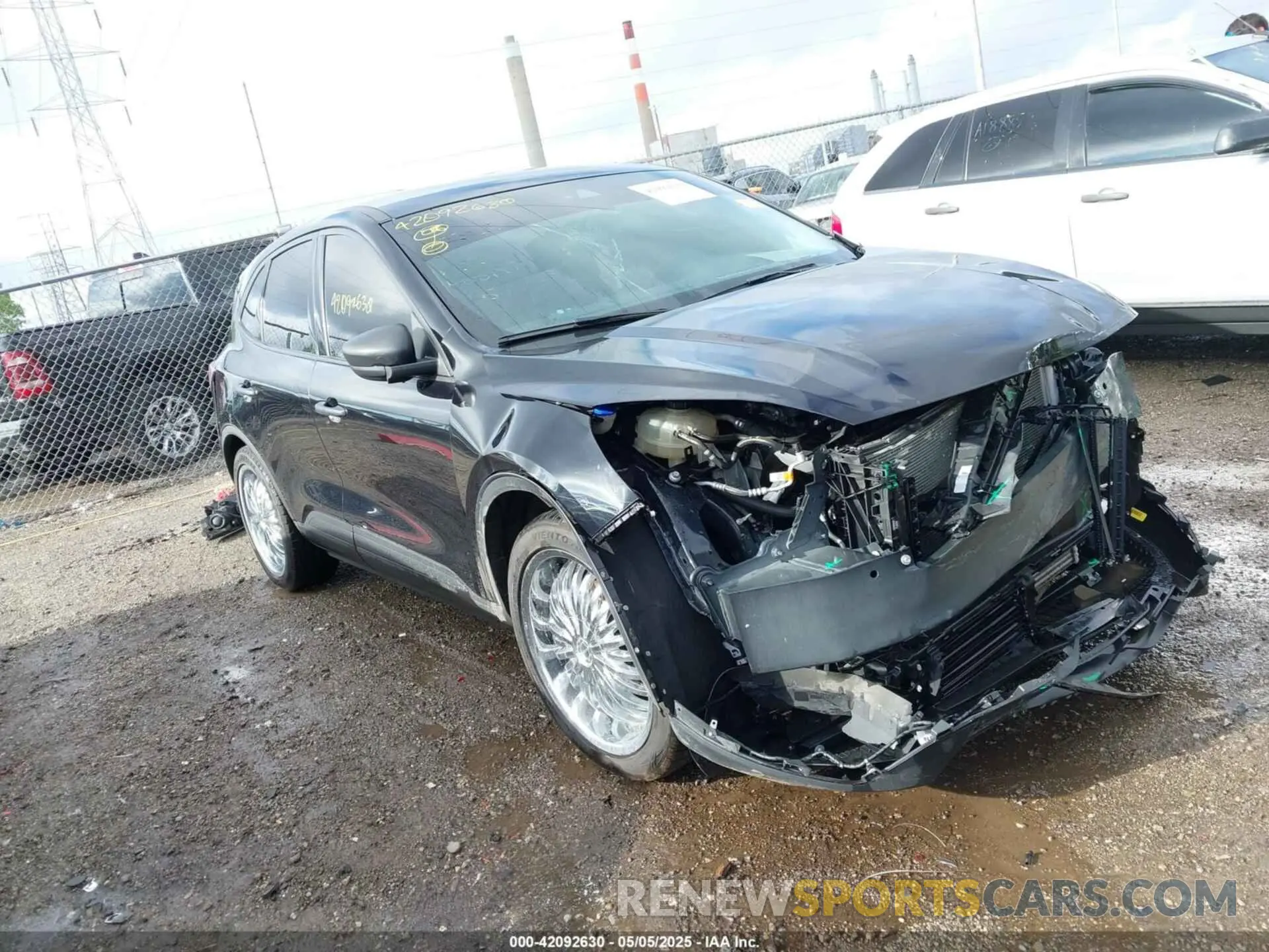 1 Photograph of a damaged car 1FMCU0F67LUA83447 FORD ESCAPE 2020