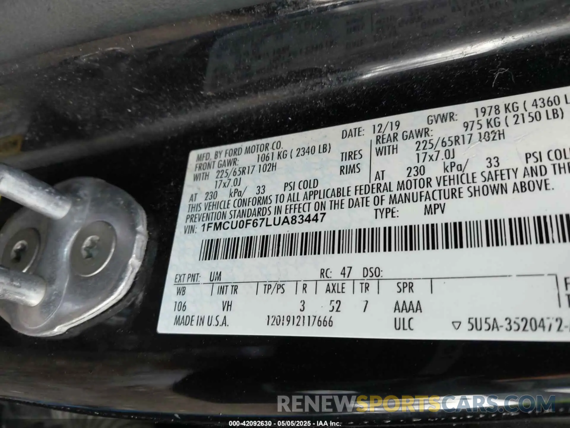 9 Photograph of a damaged car 1FMCU0F67LUA83447 FORD ESCAPE 2020