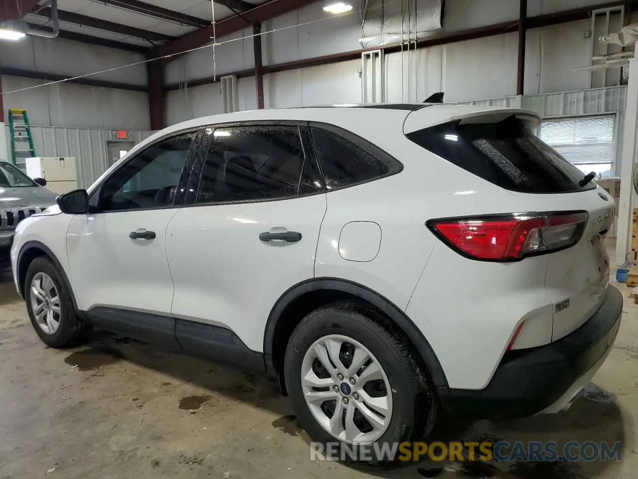 2 Photograph of a damaged car 1FMCU0F69LUA06045 FORD ESCAPE 2020