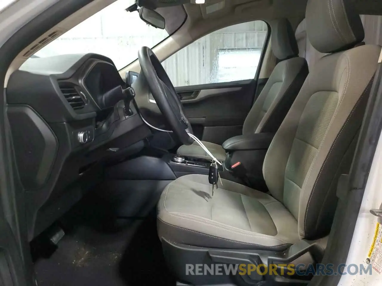 7 Photograph of a damaged car 1FMCU0F69LUA06045 FORD ESCAPE 2020