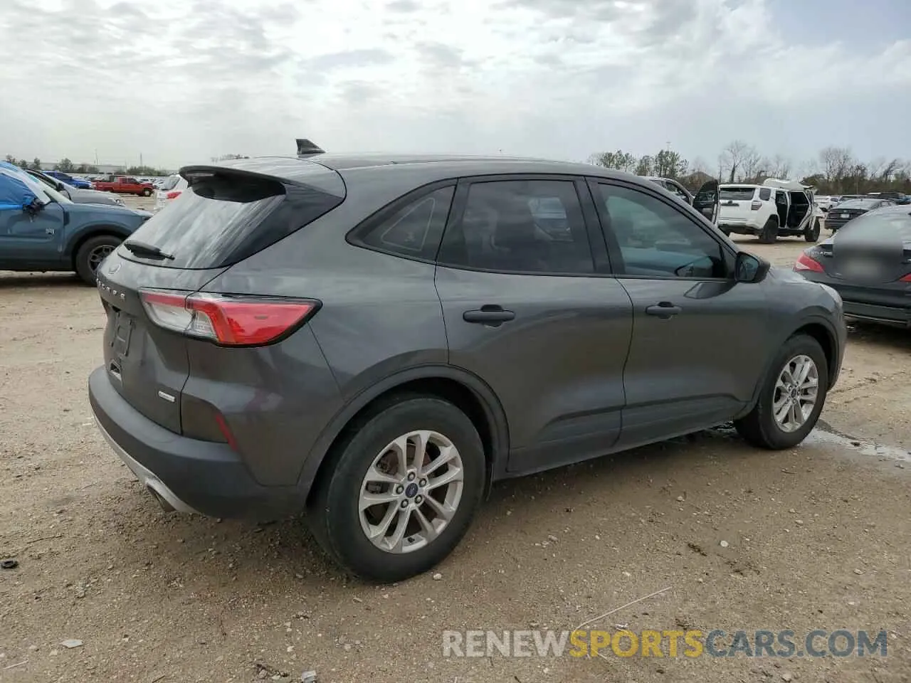 3 Photograph of a damaged car 1FMCU0F69LUA32094 FORD ESCAPE 2020