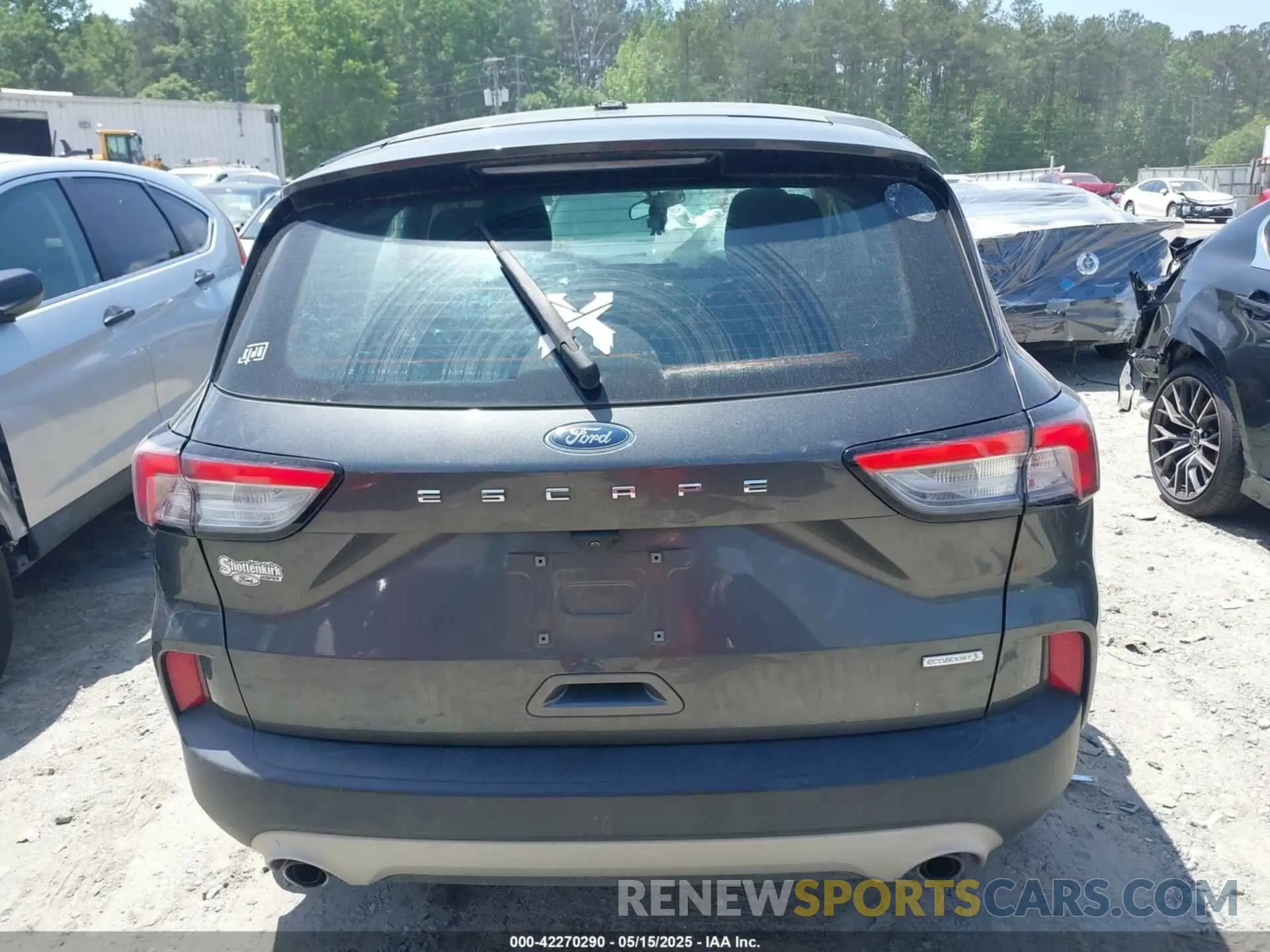 16 Photograph of a damaged car 1FMCU0F69LUA67346 FORD ESCAPE 2020