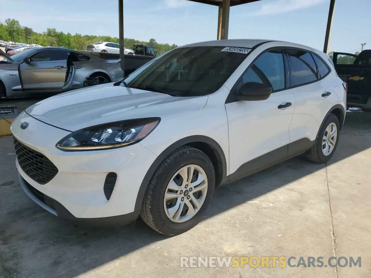 1 Photograph of a damaged car 1FMCU0F69LUA84390 FORD ESCAPE 2020