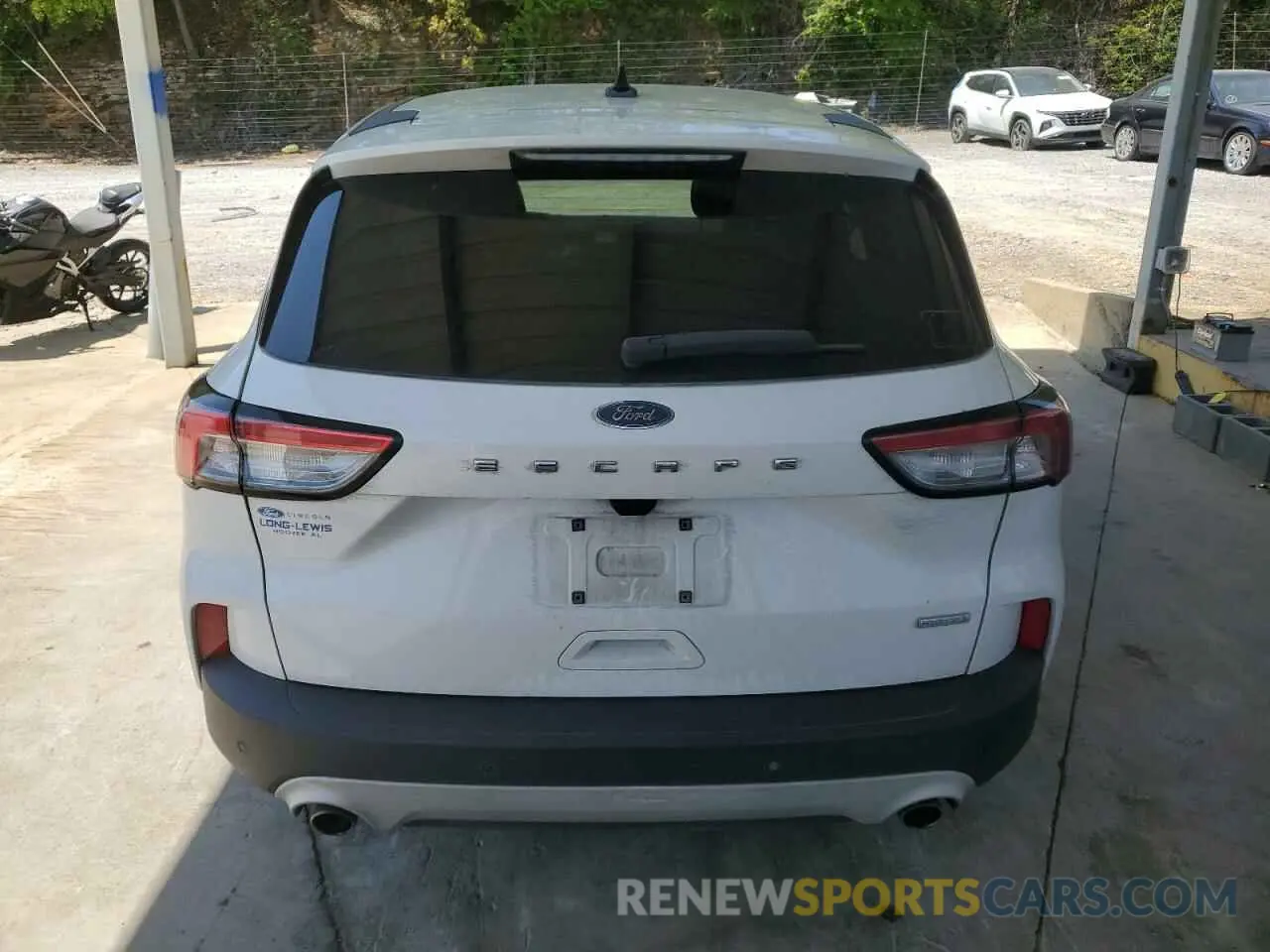 6 Photograph of a damaged car 1FMCU0F69LUA84390 FORD ESCAPE 2020