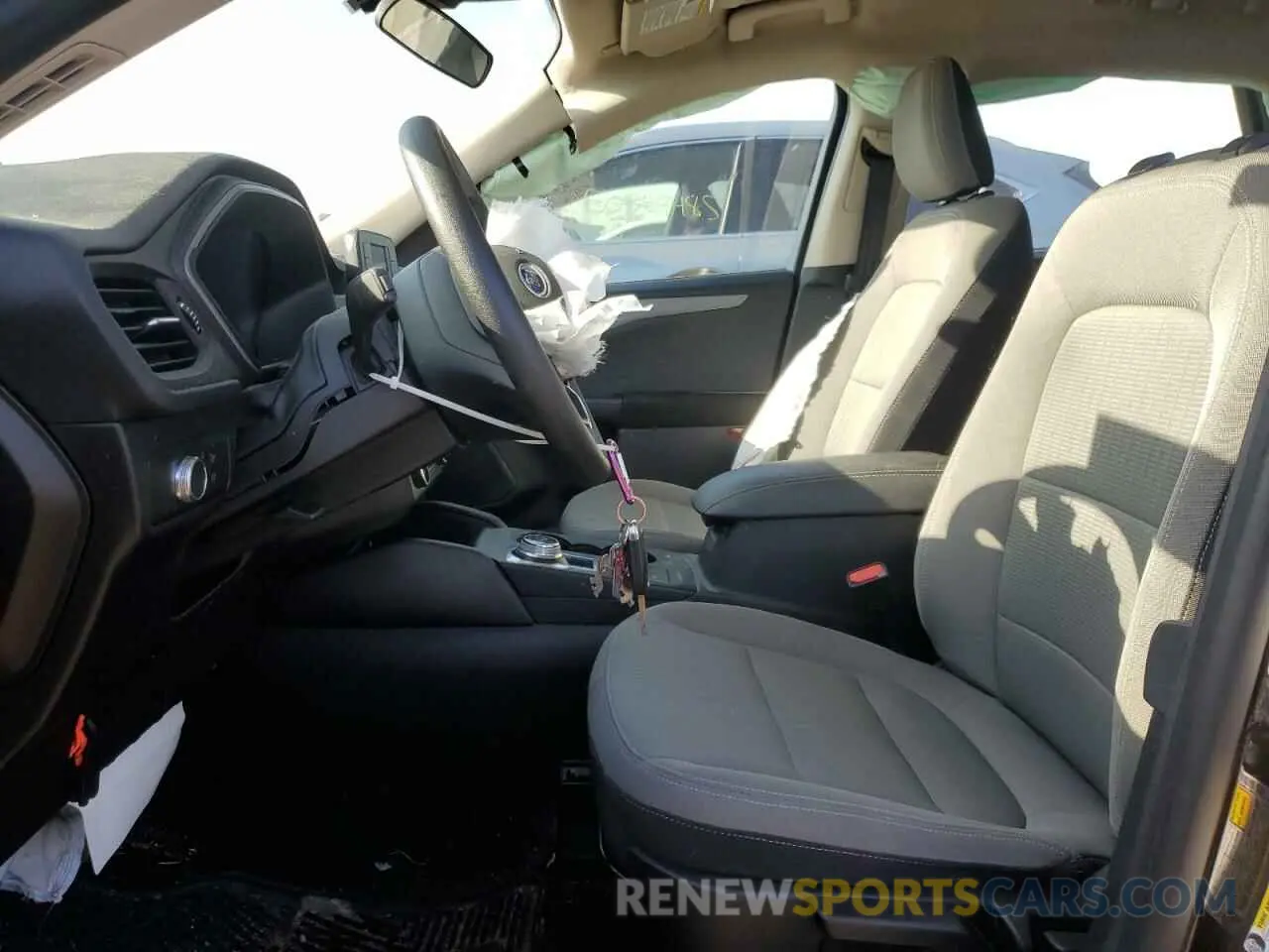 7 Photograph of a damaged car 1FMCU0F69LUB60206 FORD ESCAPE 2020