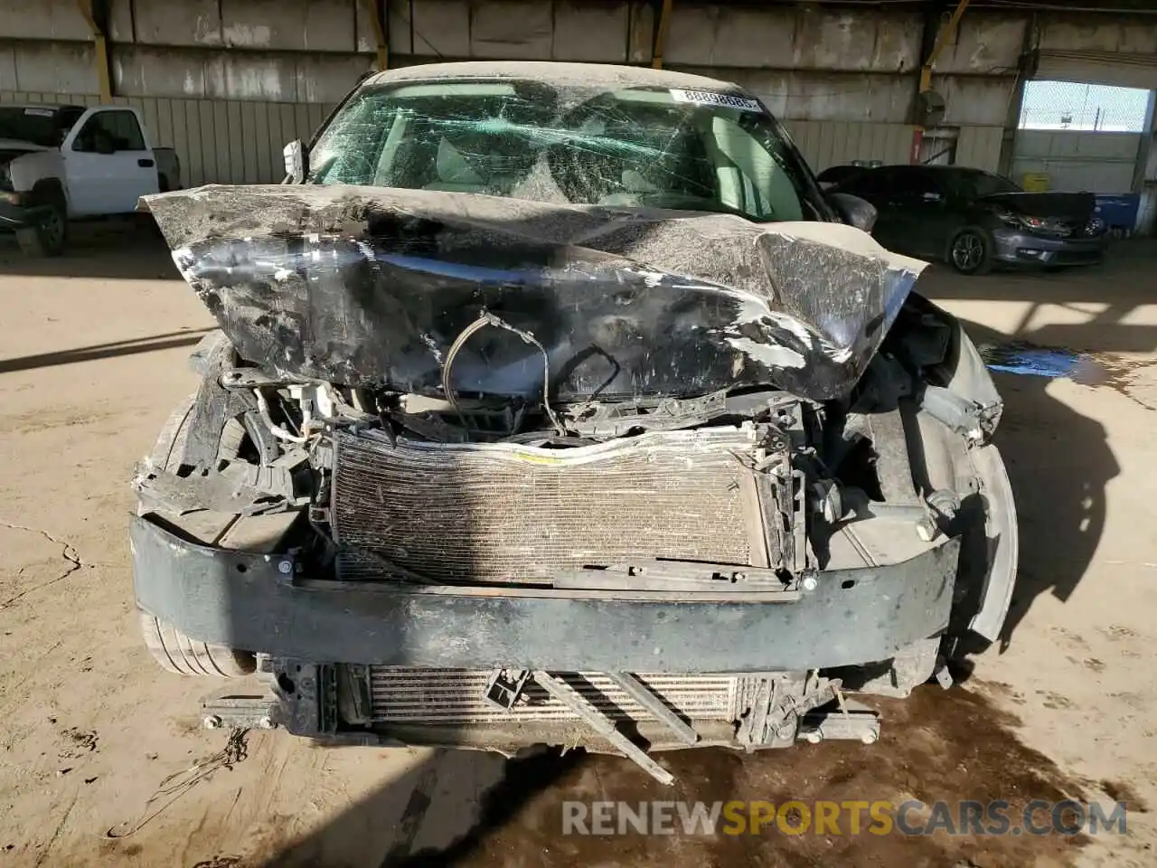 5 Photograph of a damaged car 1FMCU0F69LUB70329 FORD ESCAPE 2020