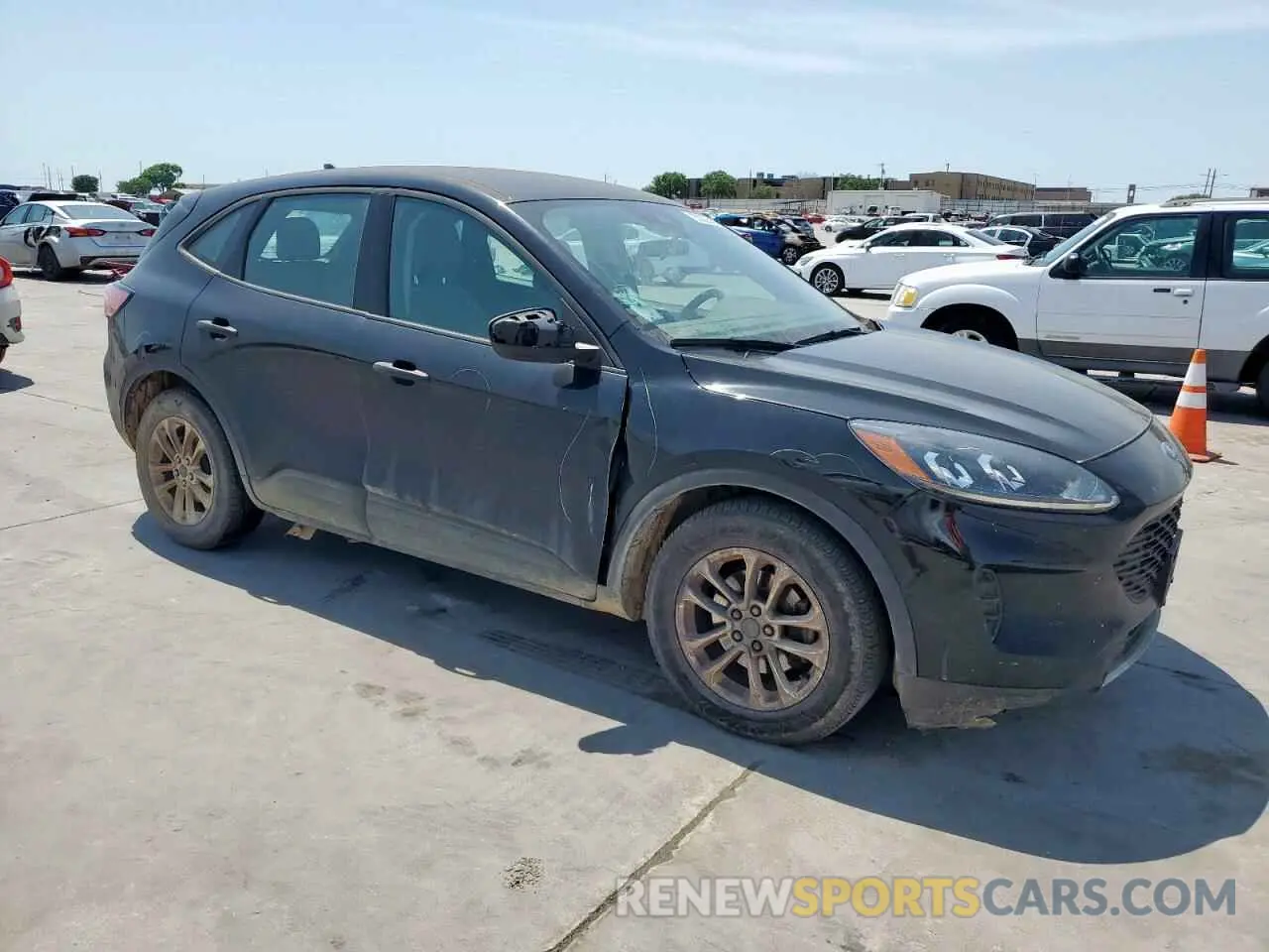 4 Photograph of a damaged car 1FMCU0F6XLUA76394 FORD ESCAPE 2020